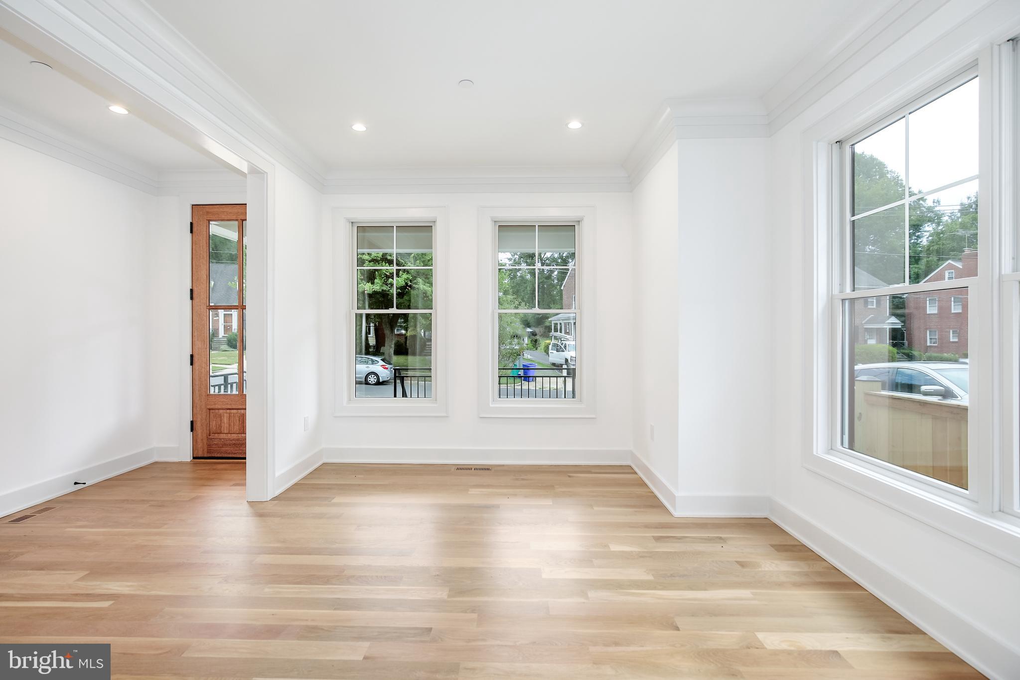 HUNTINGTON TERRACE - Residential