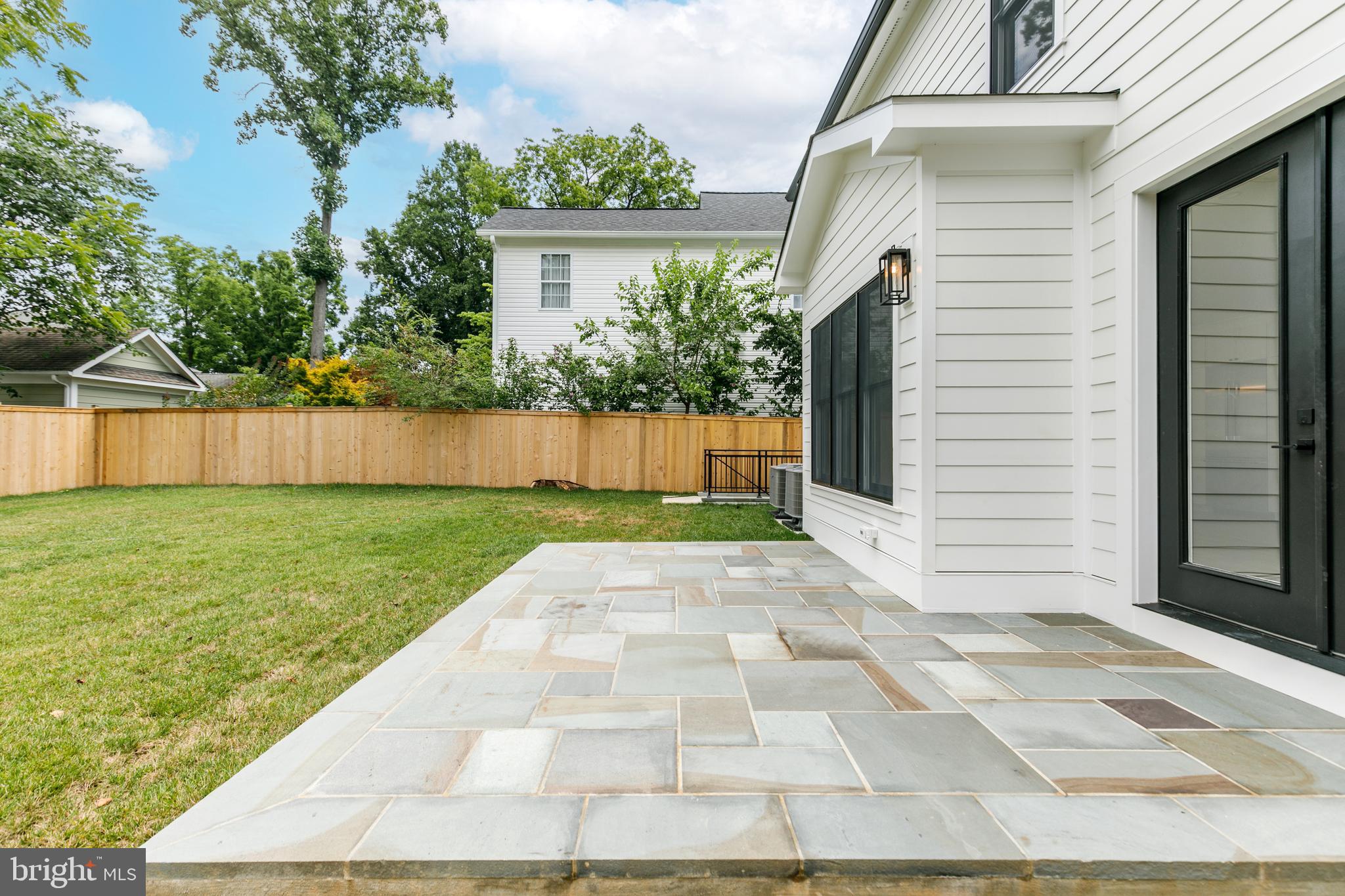 HUNTINGTON TERRACE - Residential