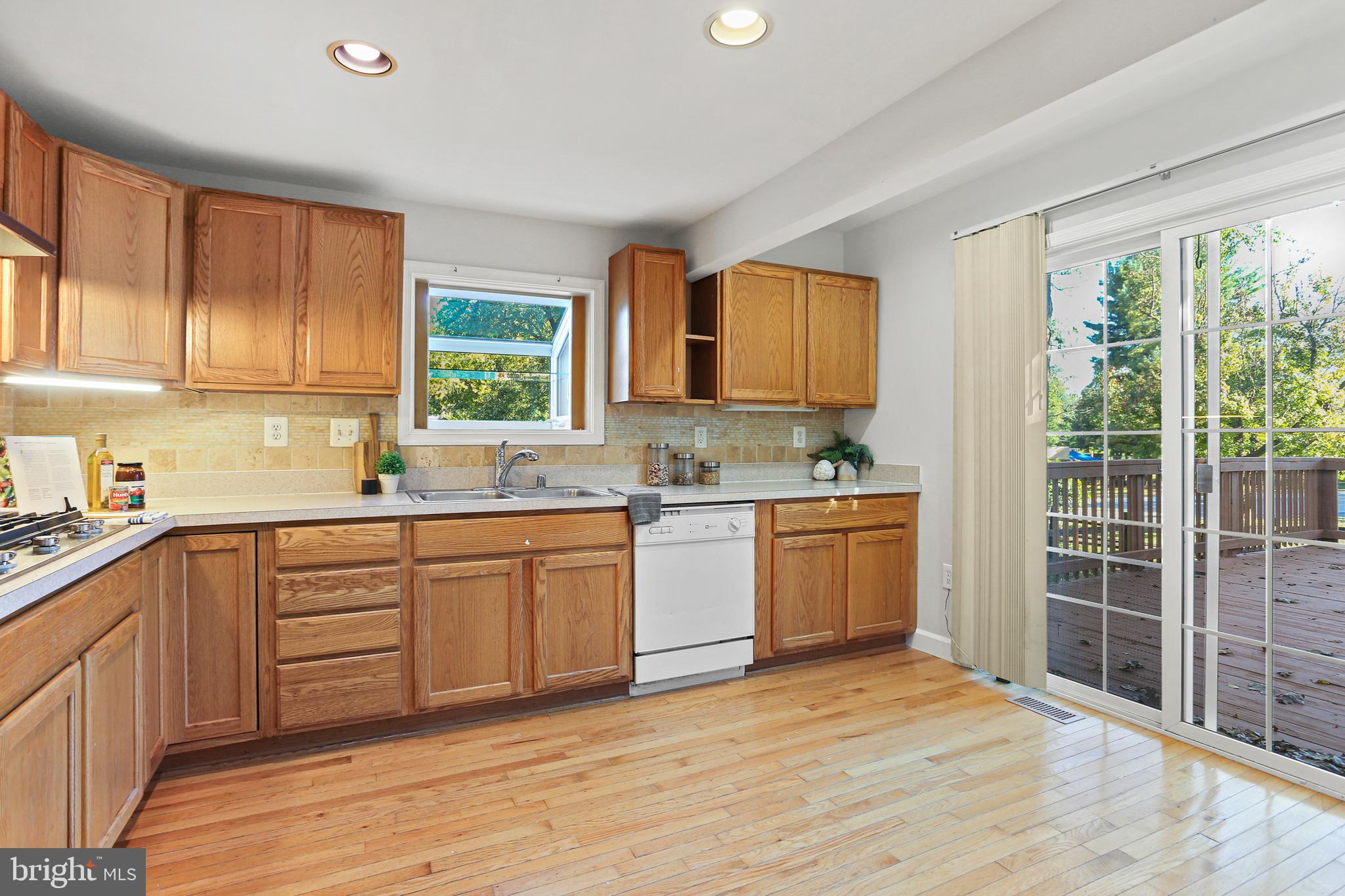 LONG REACH - Residential