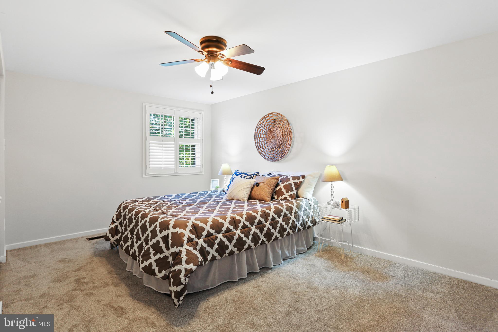 LONG REACH - Residential