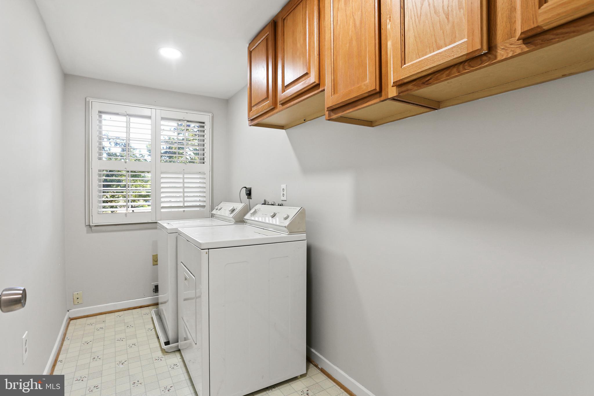 LONG REACH - Residential