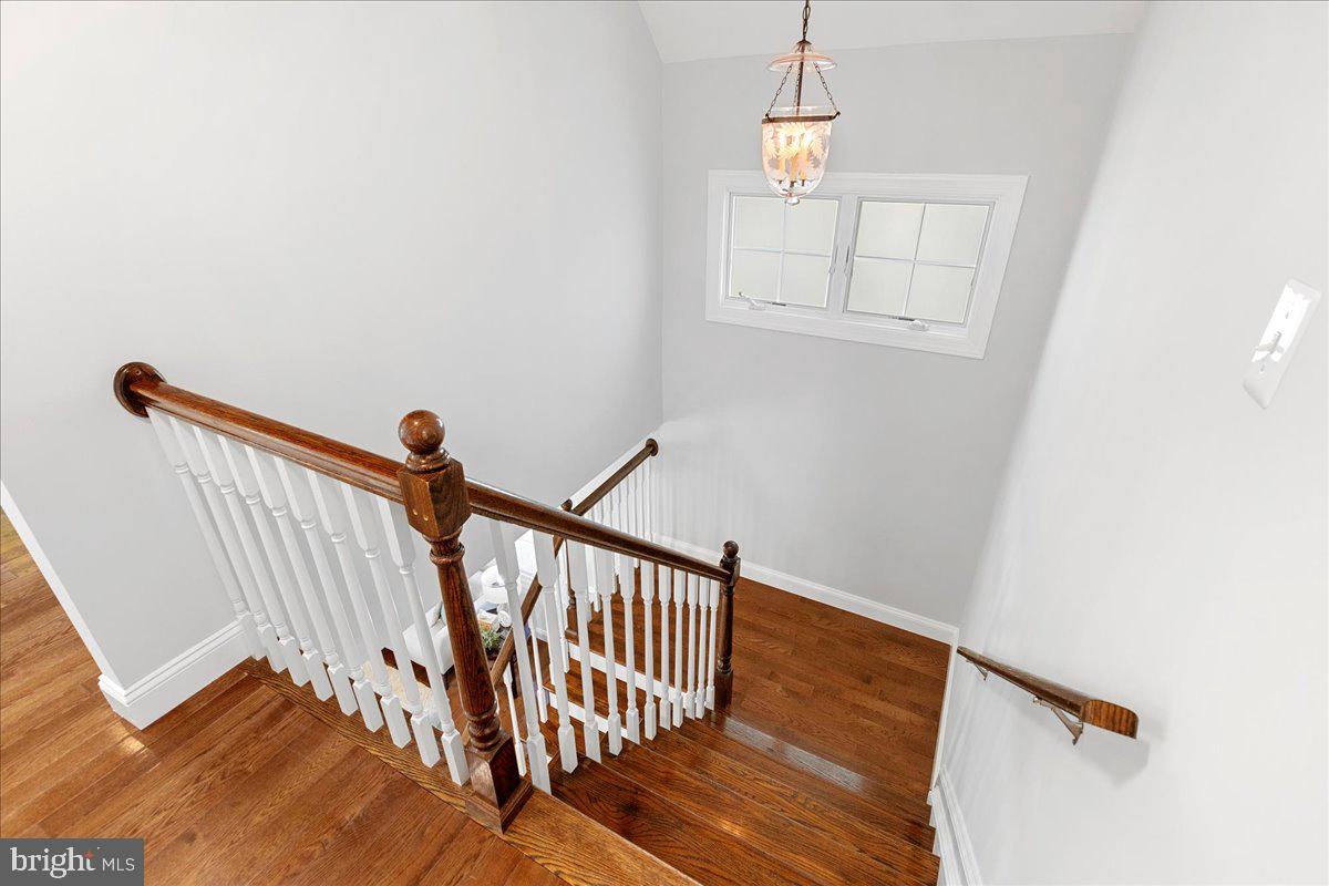 JOHNSONS HILL - Residential