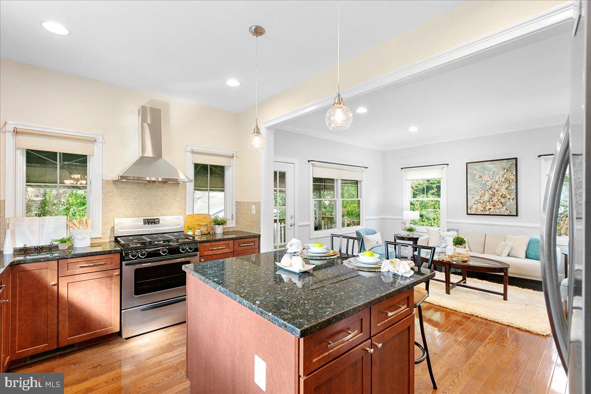 JOHNSONS HILL - Residential