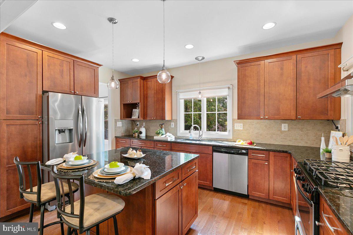 JOHNSONS HILL - Residential