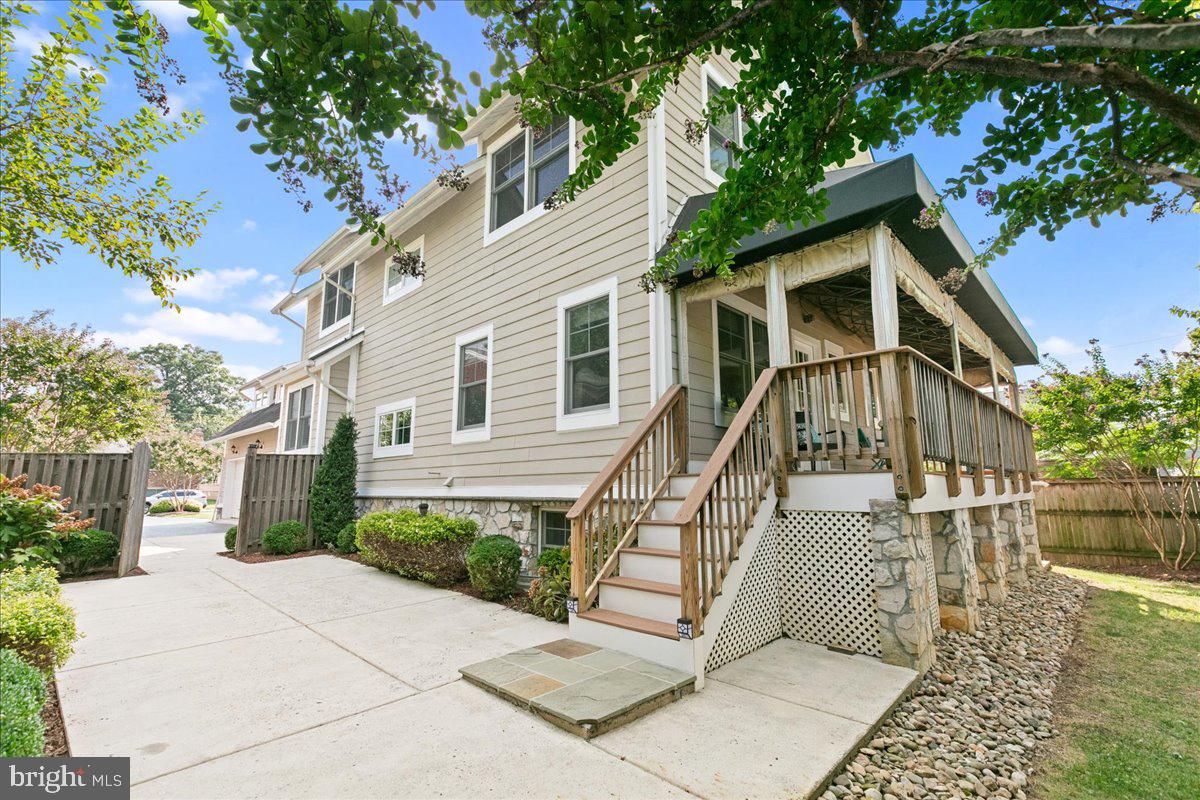 JOHNSONS HILL - Residential