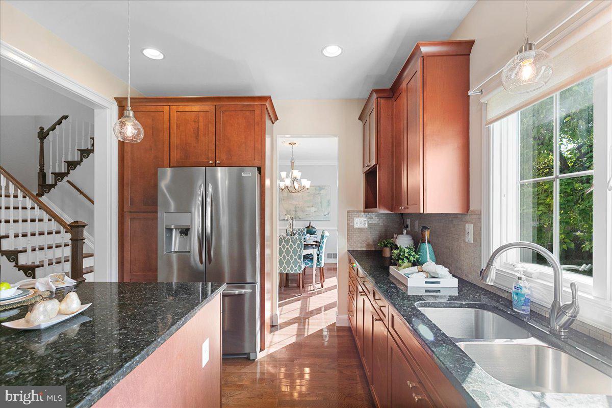 JOHNSONS HILL - Residential