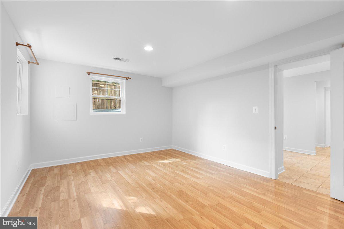 JOHNSONS HILL - Residential