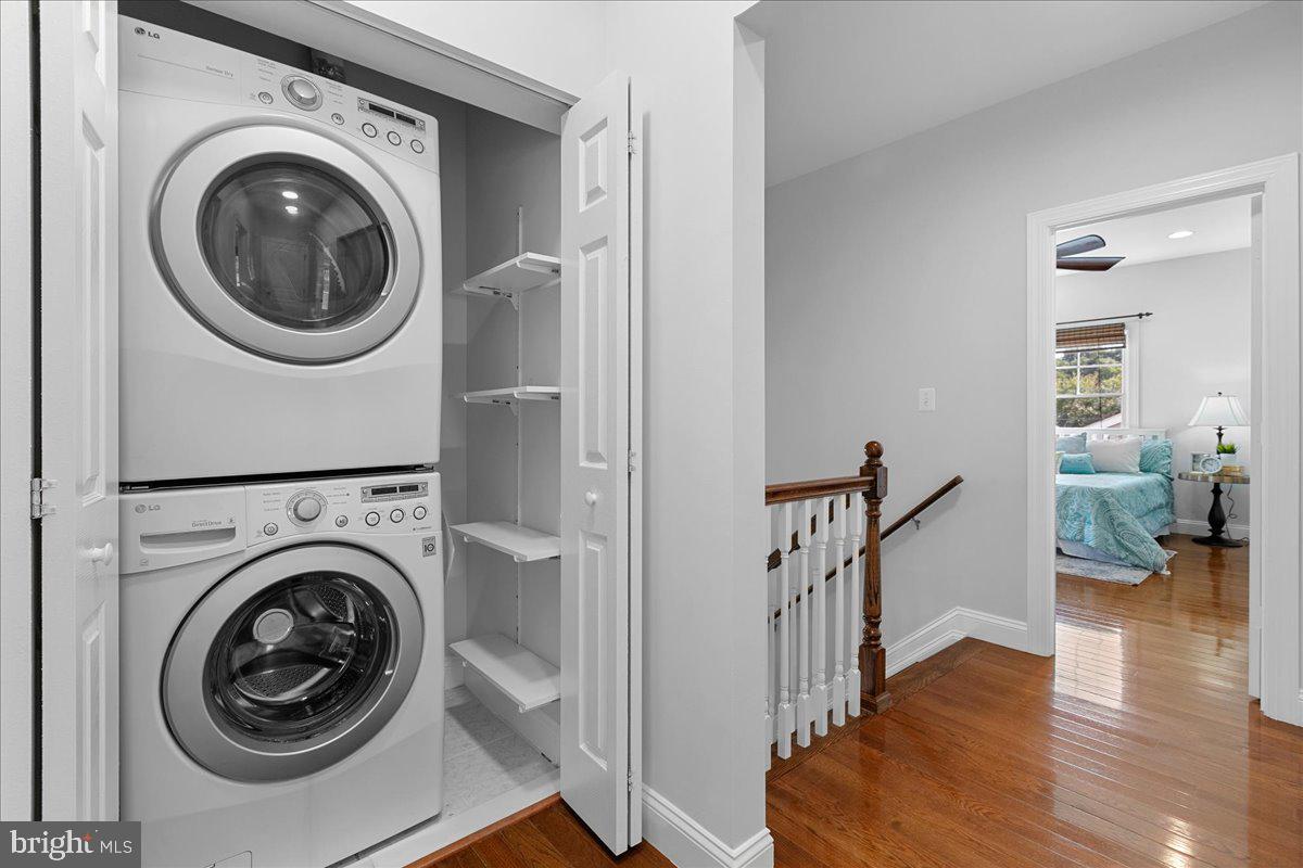 JOHNSONS HILL - Residential