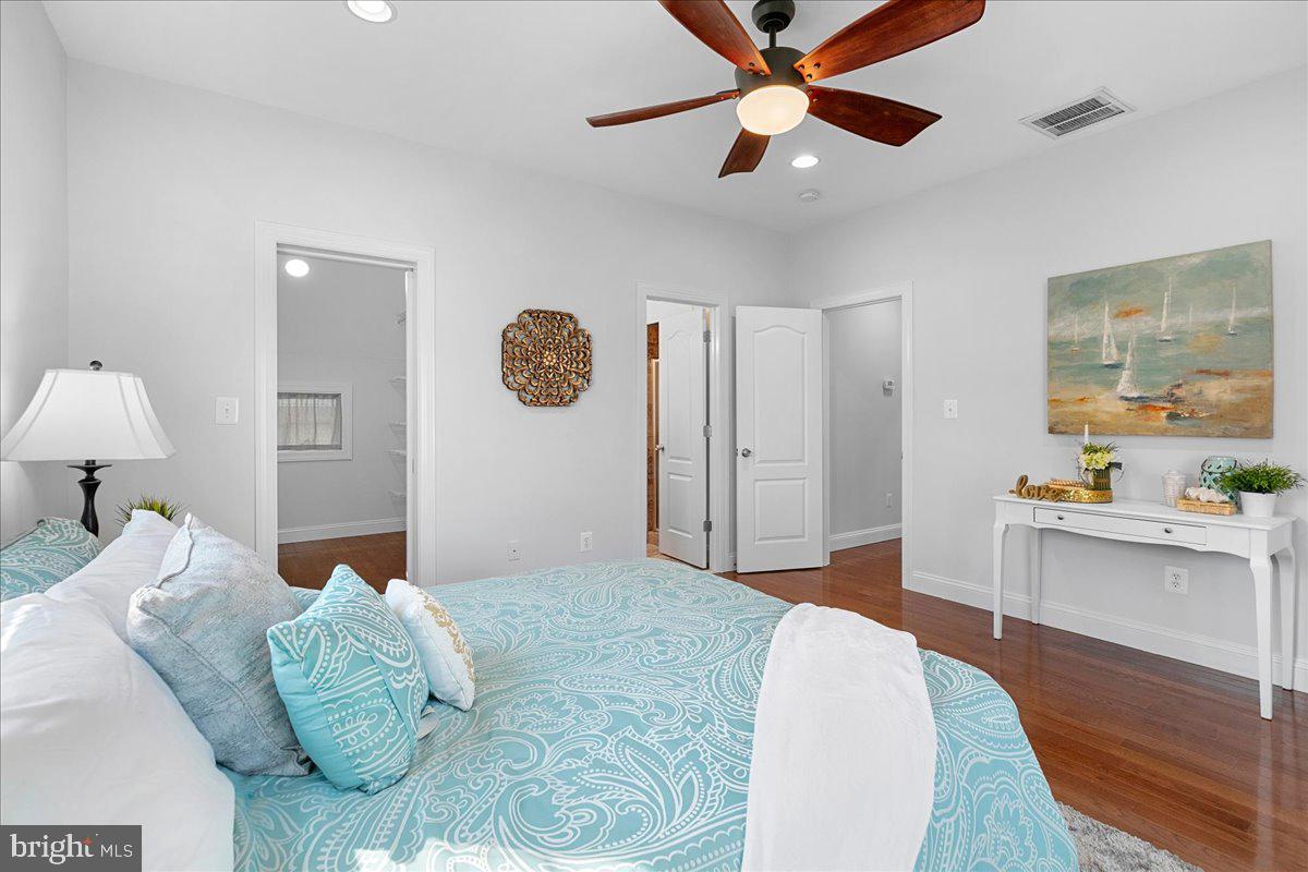 JOHNSONS HILL - Residential