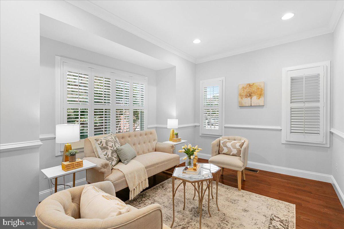 JOHNSONS HILL - Residential