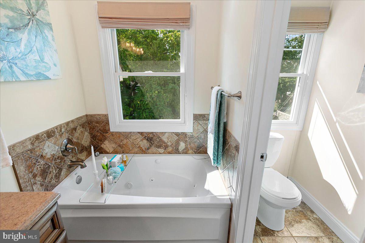 JOHNSONS HILL - Residential