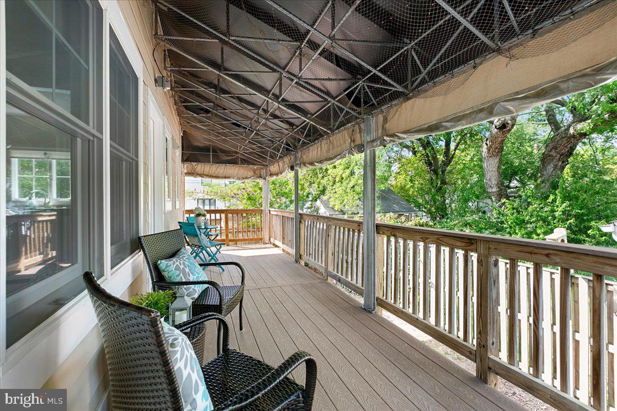 JOHNSONS HILL - Residential