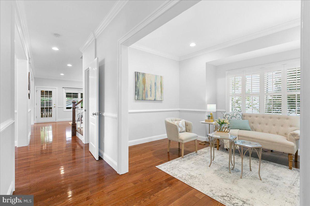 JOHNSONS HILL - Residential