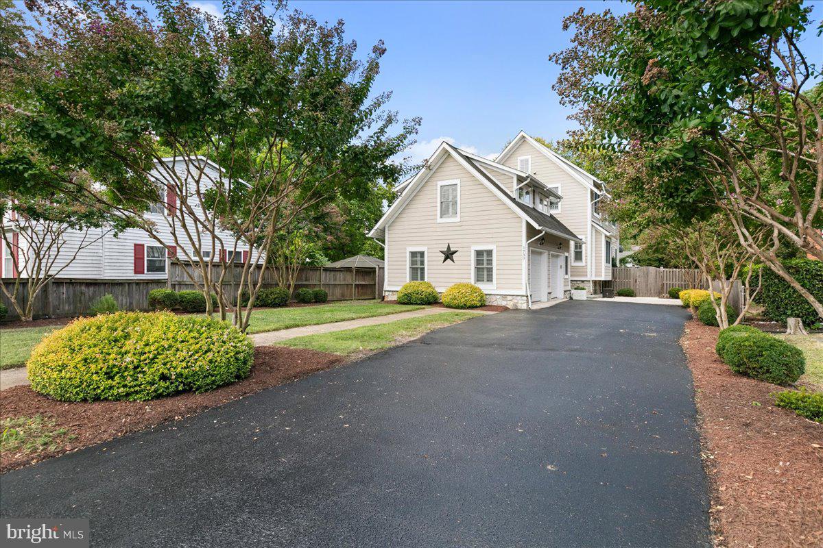 JOHNSONS HILL - Residential