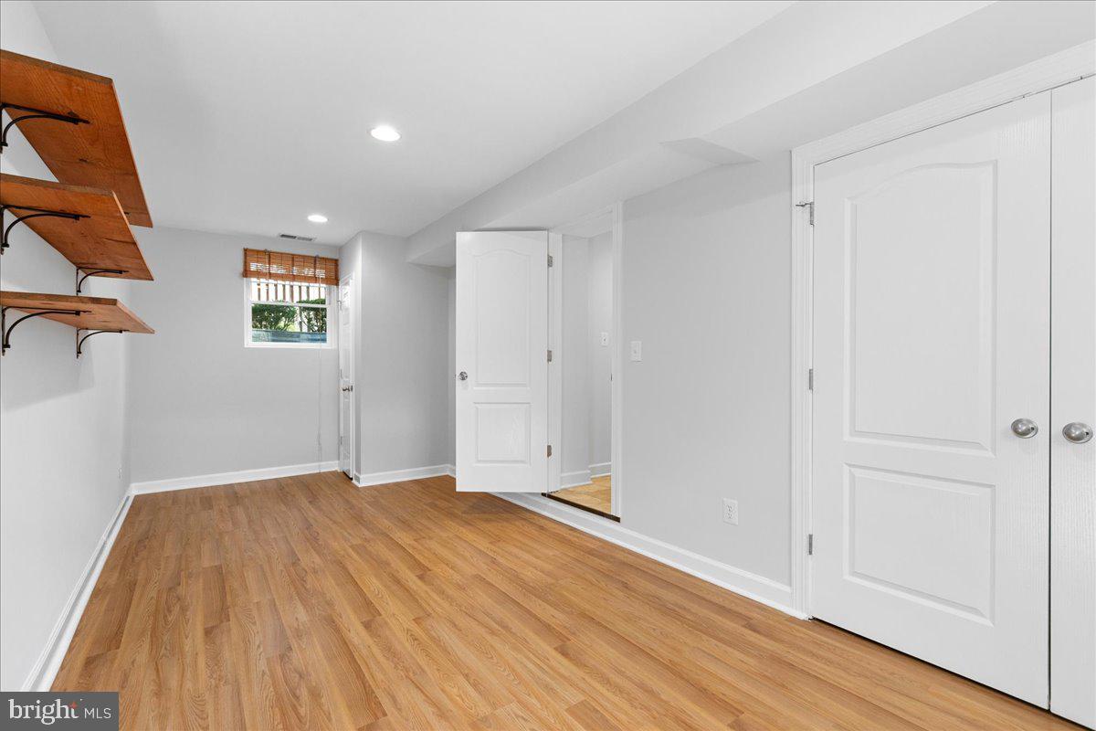 JOHNSONS HILL - Residential