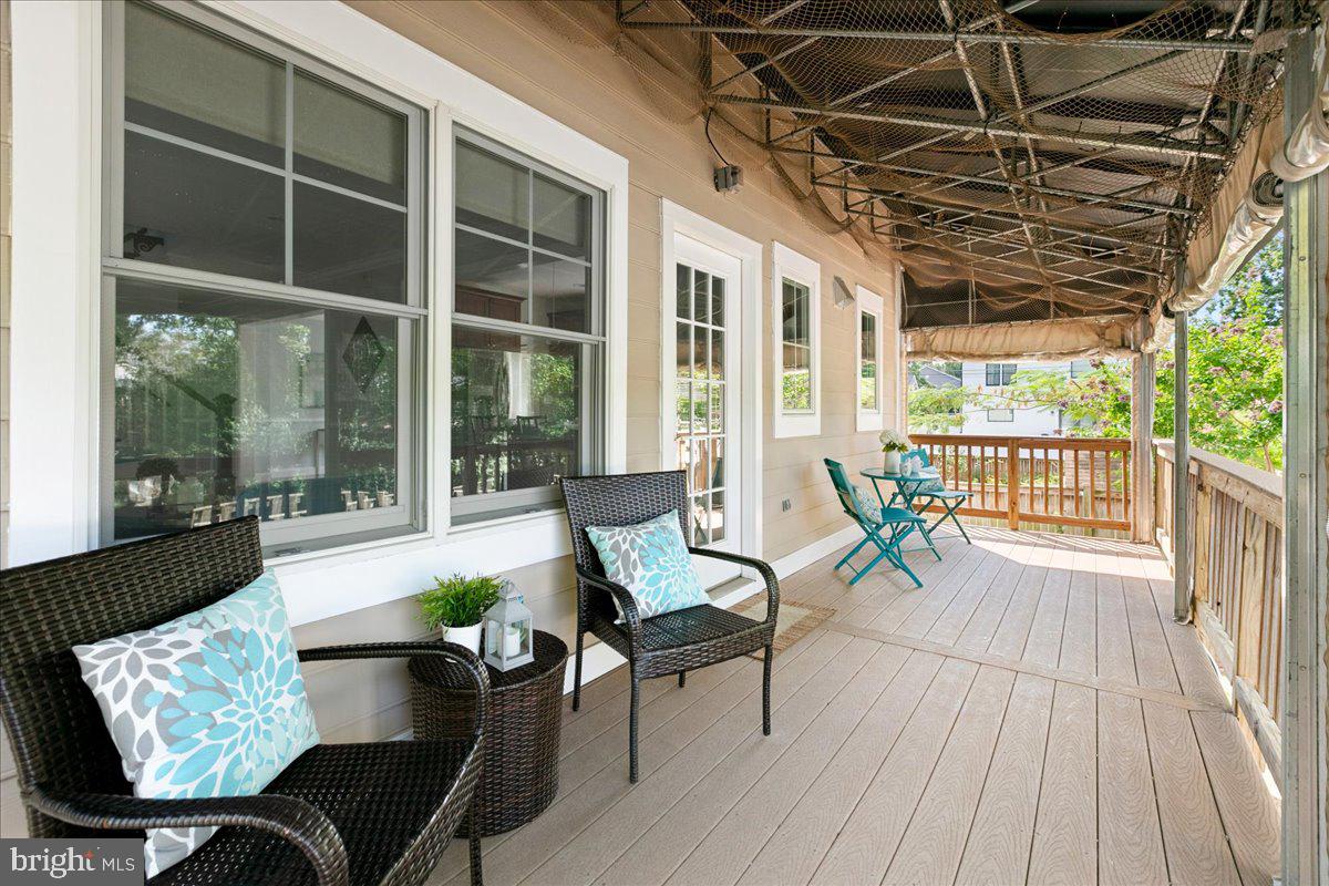 JOHNSONS HILL - Residential