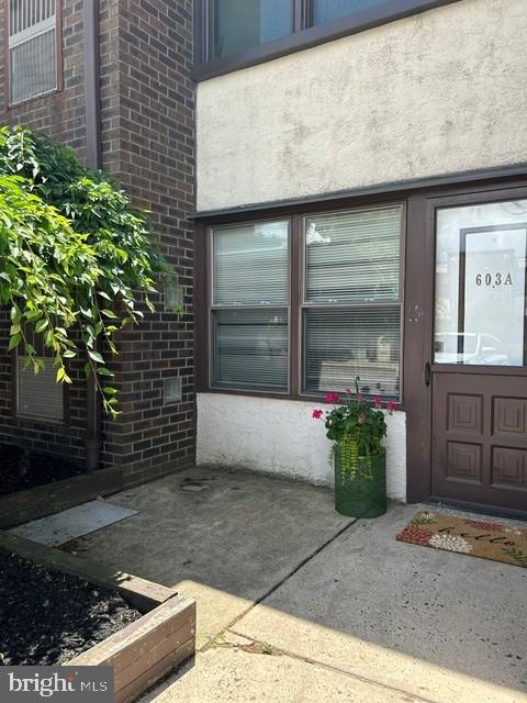 611 ROXBOROUGH AVENUE 15 603A