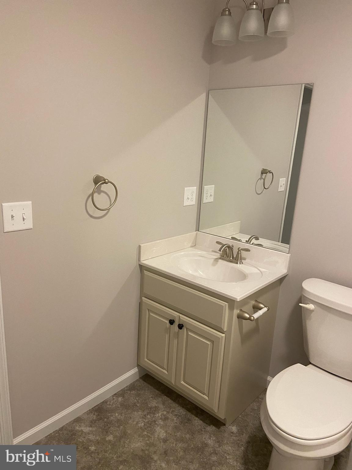 THORNWOOD VILLAGE - Residential