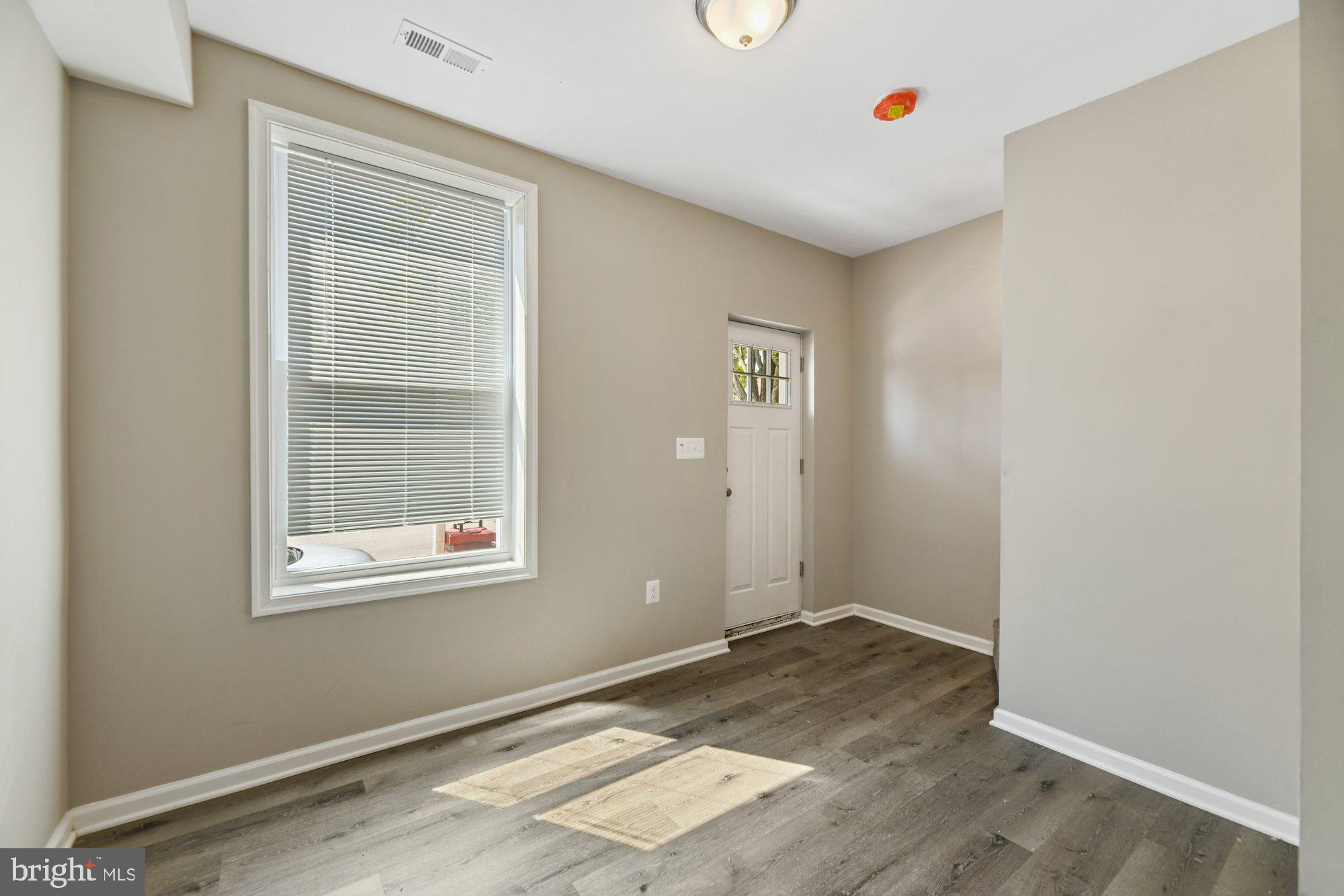 BIDDLE STREET - Residential