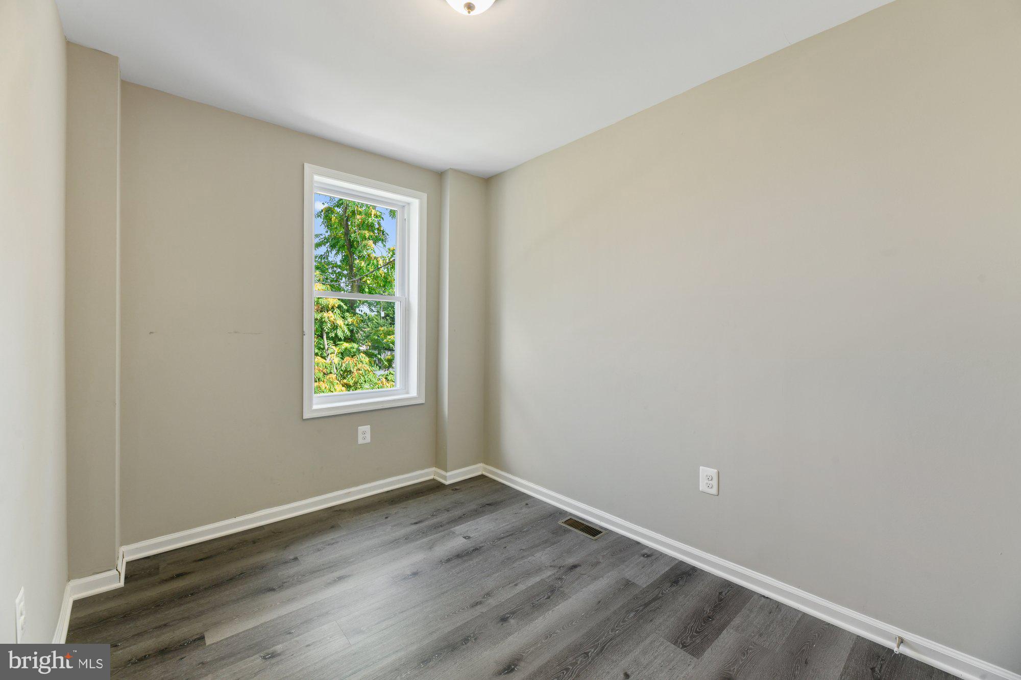 BIDDLE STREET - Residential