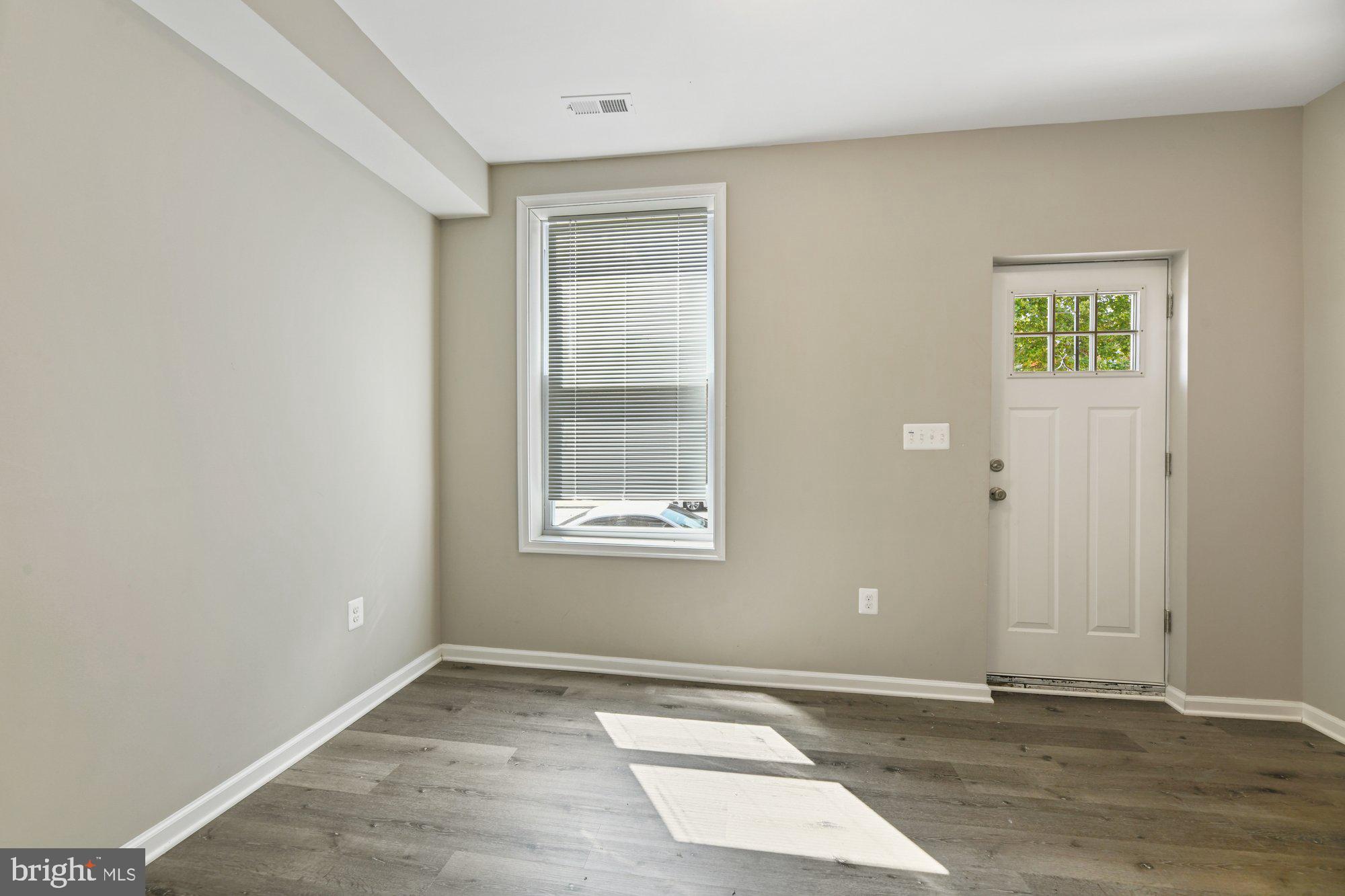 BIDDLE STREET - Residential