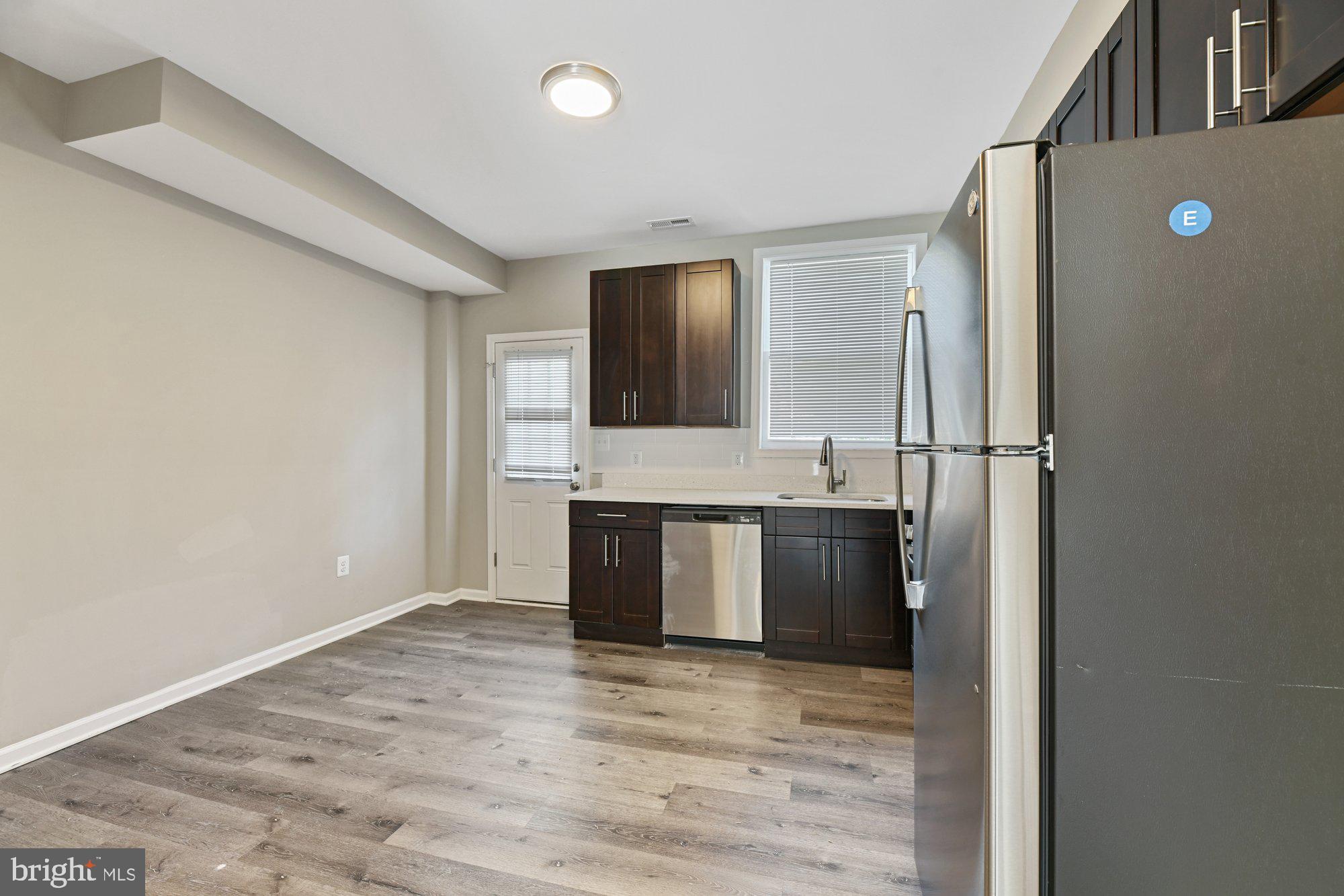 BIDDLE STREET - Residential