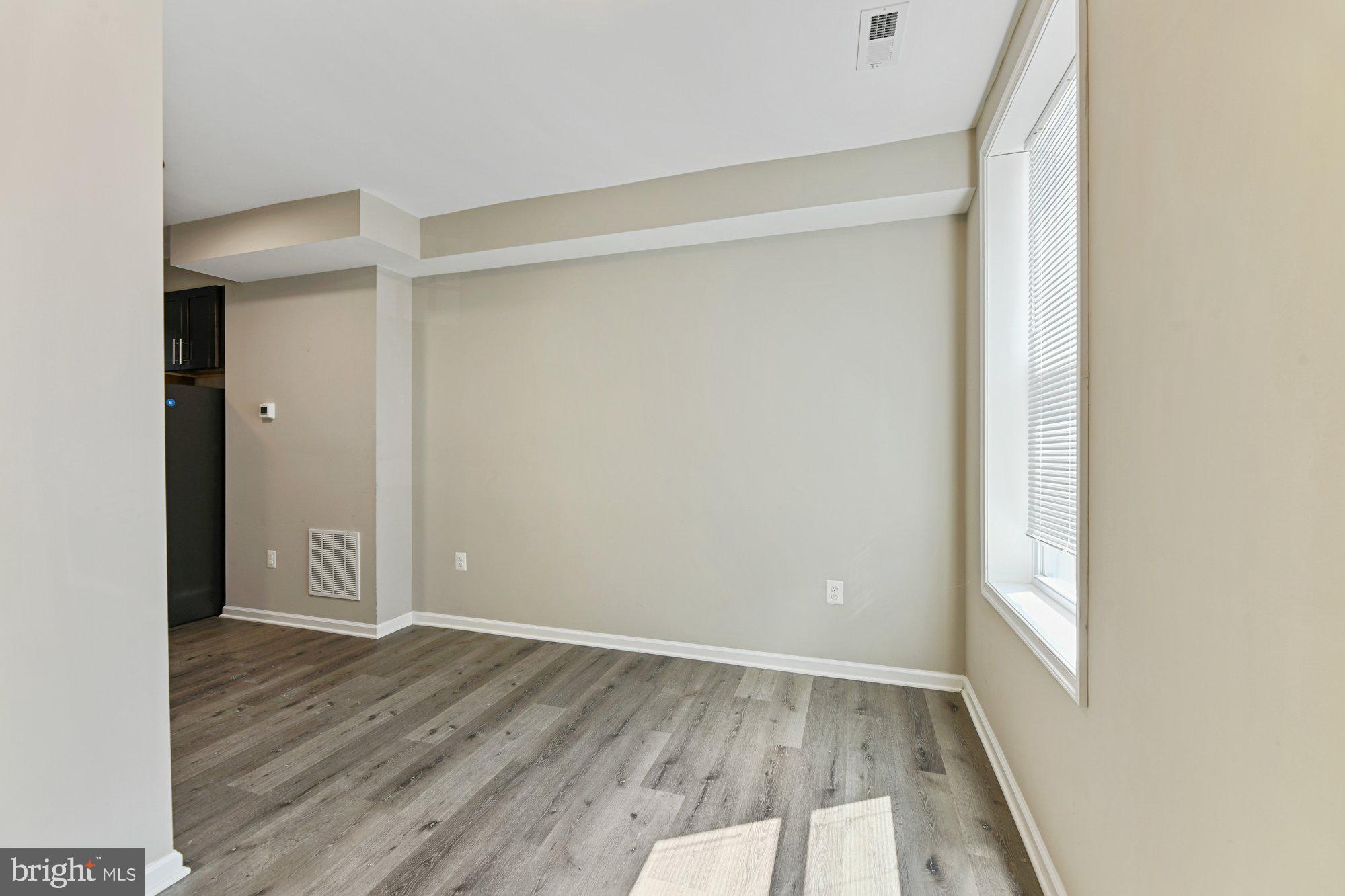 BIDDLE STREET - Residential