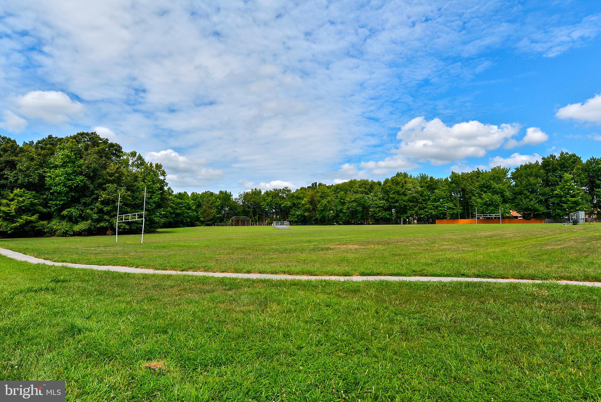 TANTALLON ON THE POTOMAC - Residential