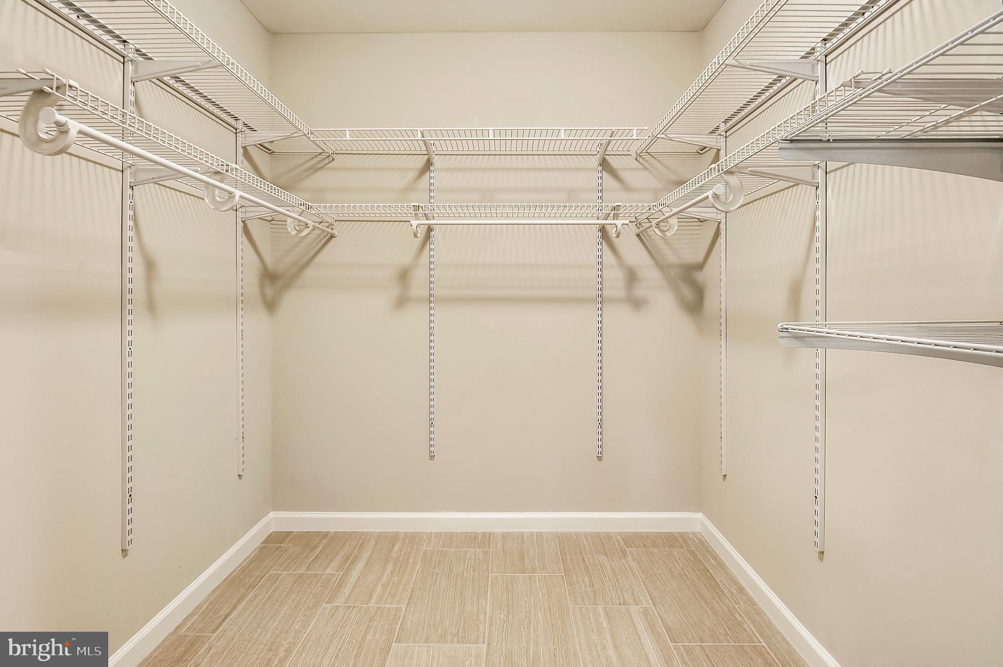 TANTALLON ON THE POTOMAC - Residential