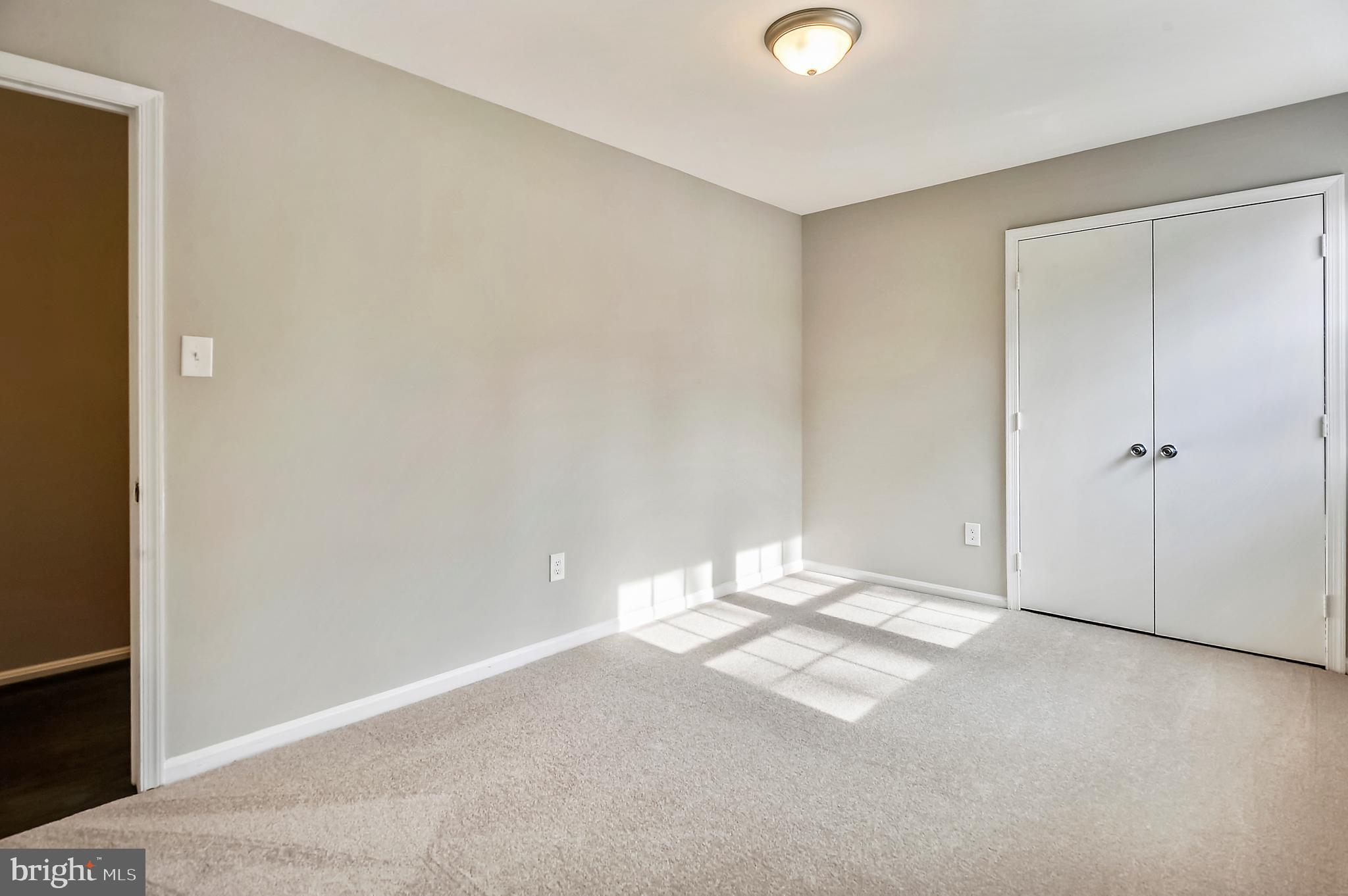 TANTALLON ON THE POTOMAC - Residential