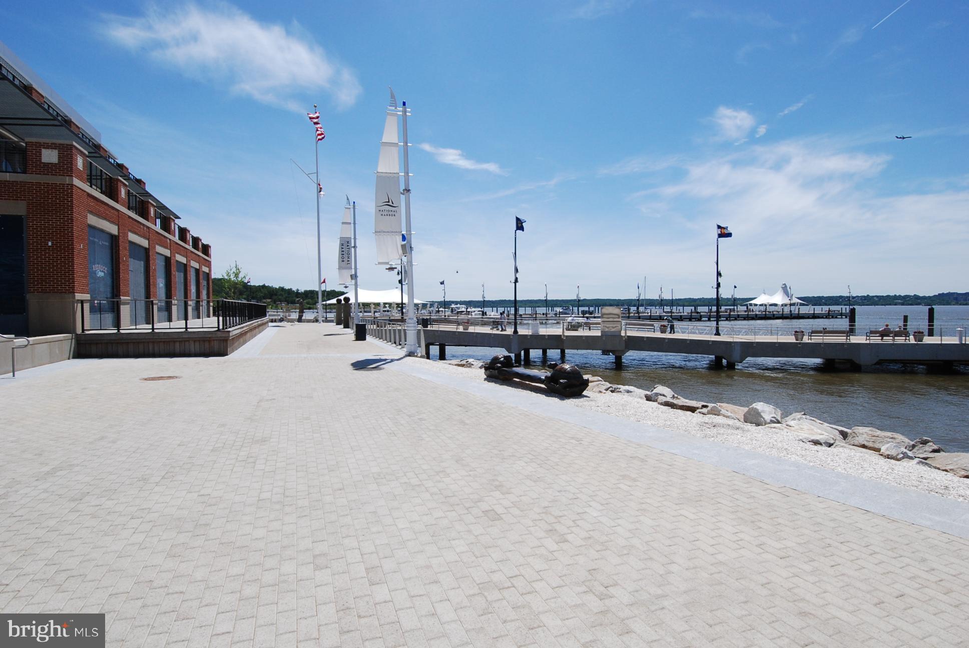 TANTALLON ON THE POTOMAC - Residential