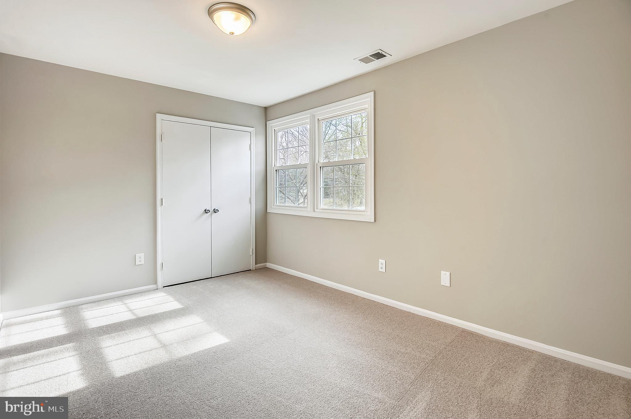 TANTALLON ON THE POTOMAC - Residential