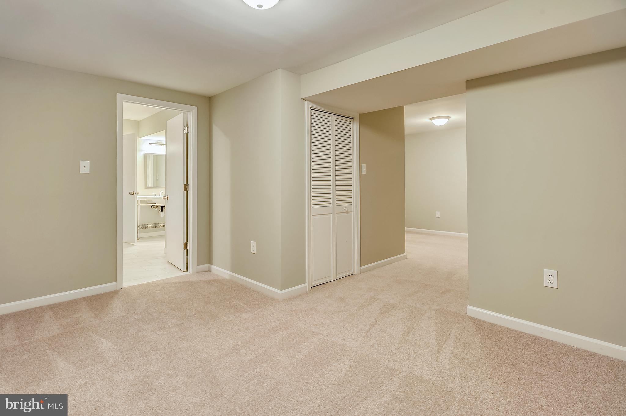 TANTALLON ON THE POTOMAC - Residential