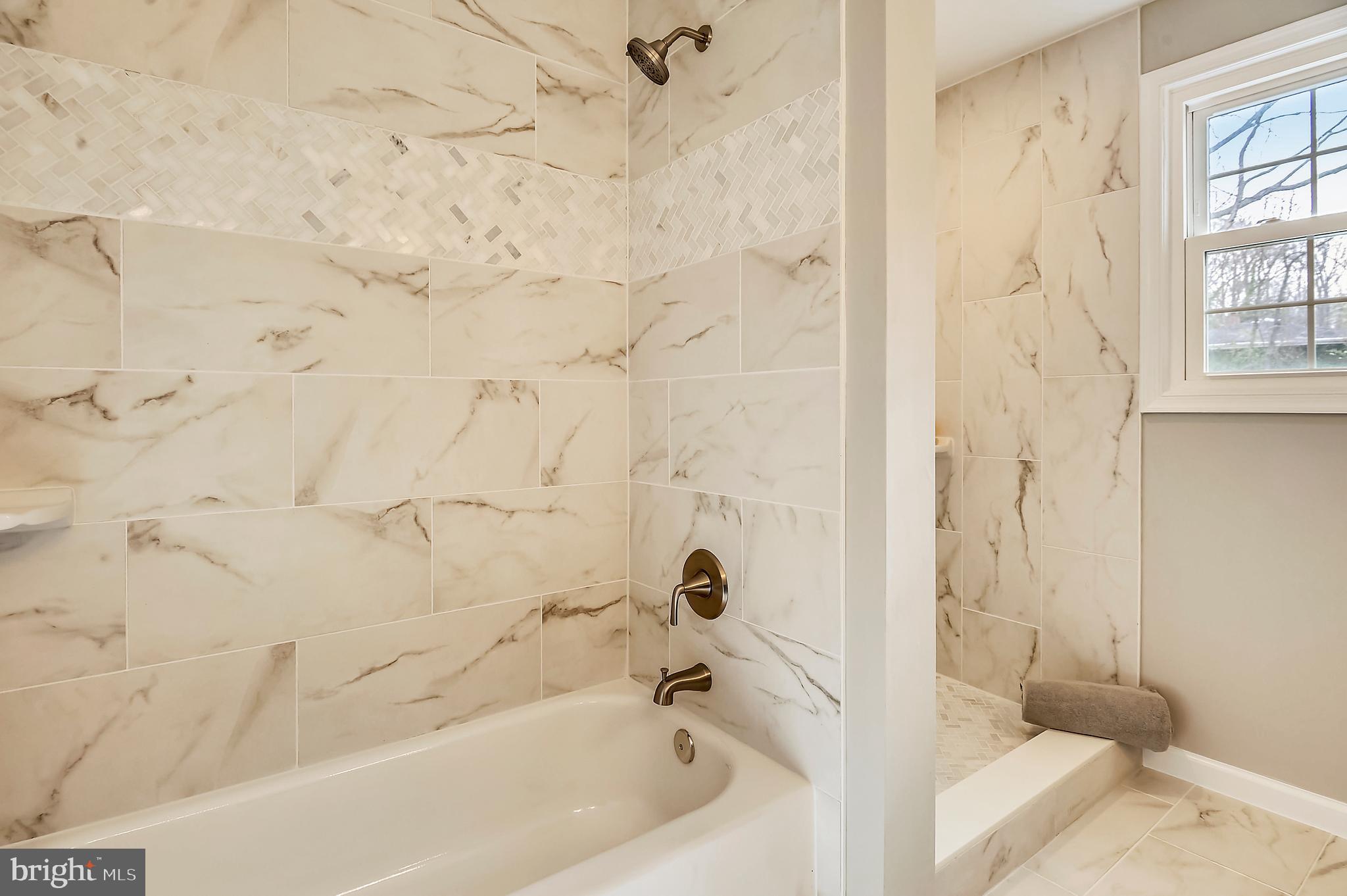 TANTALLON ON THE POTOMAC - Residential