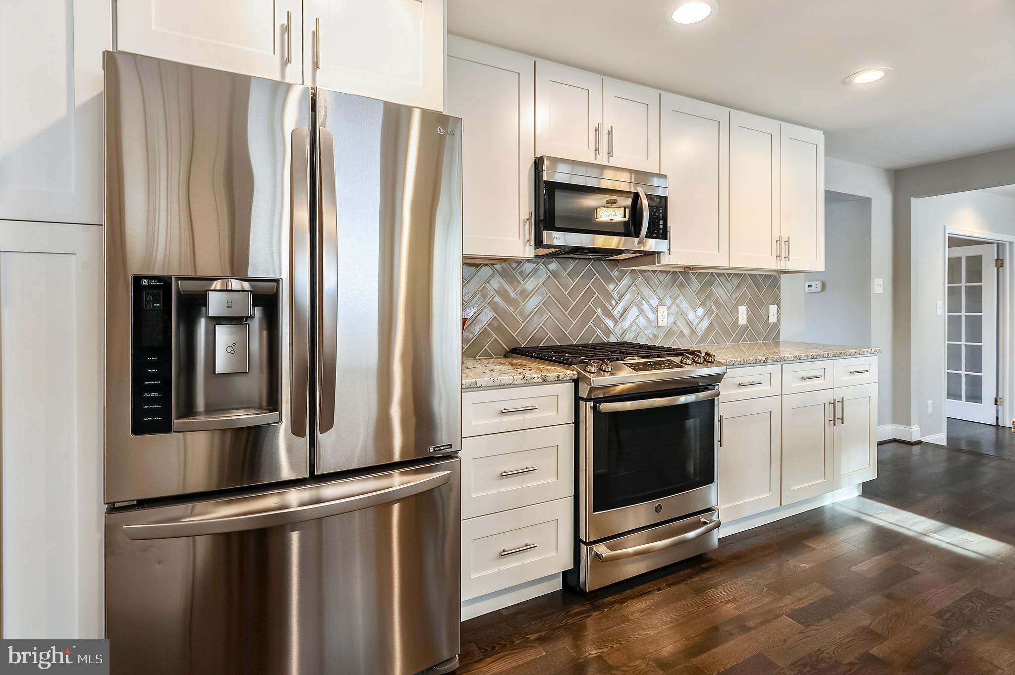 TANTALLON ON THE POTOMAC - Residential