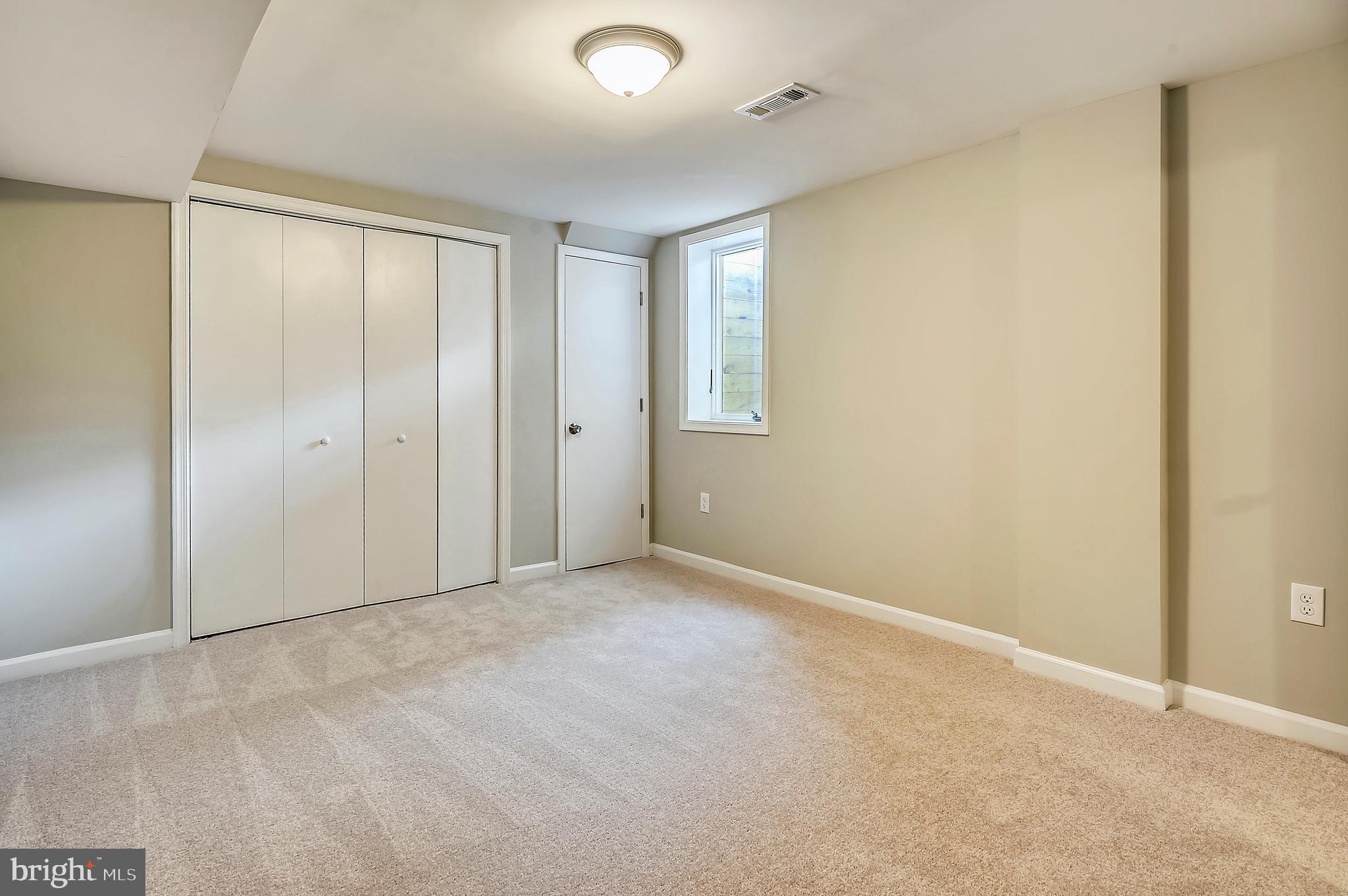 TANTALLON ON THE POTOMAC - Residential