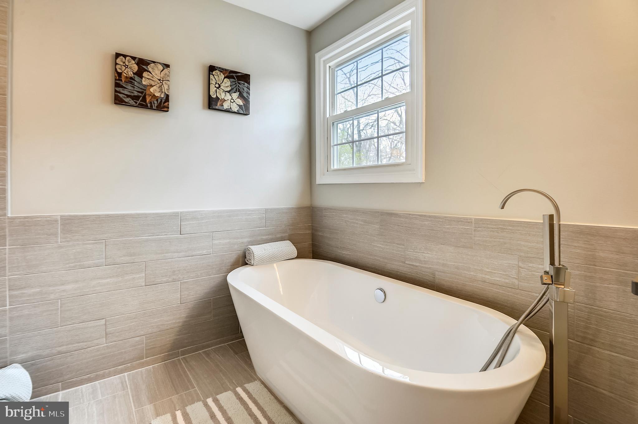 TANTALLON ON THE POTOMAC - Residential