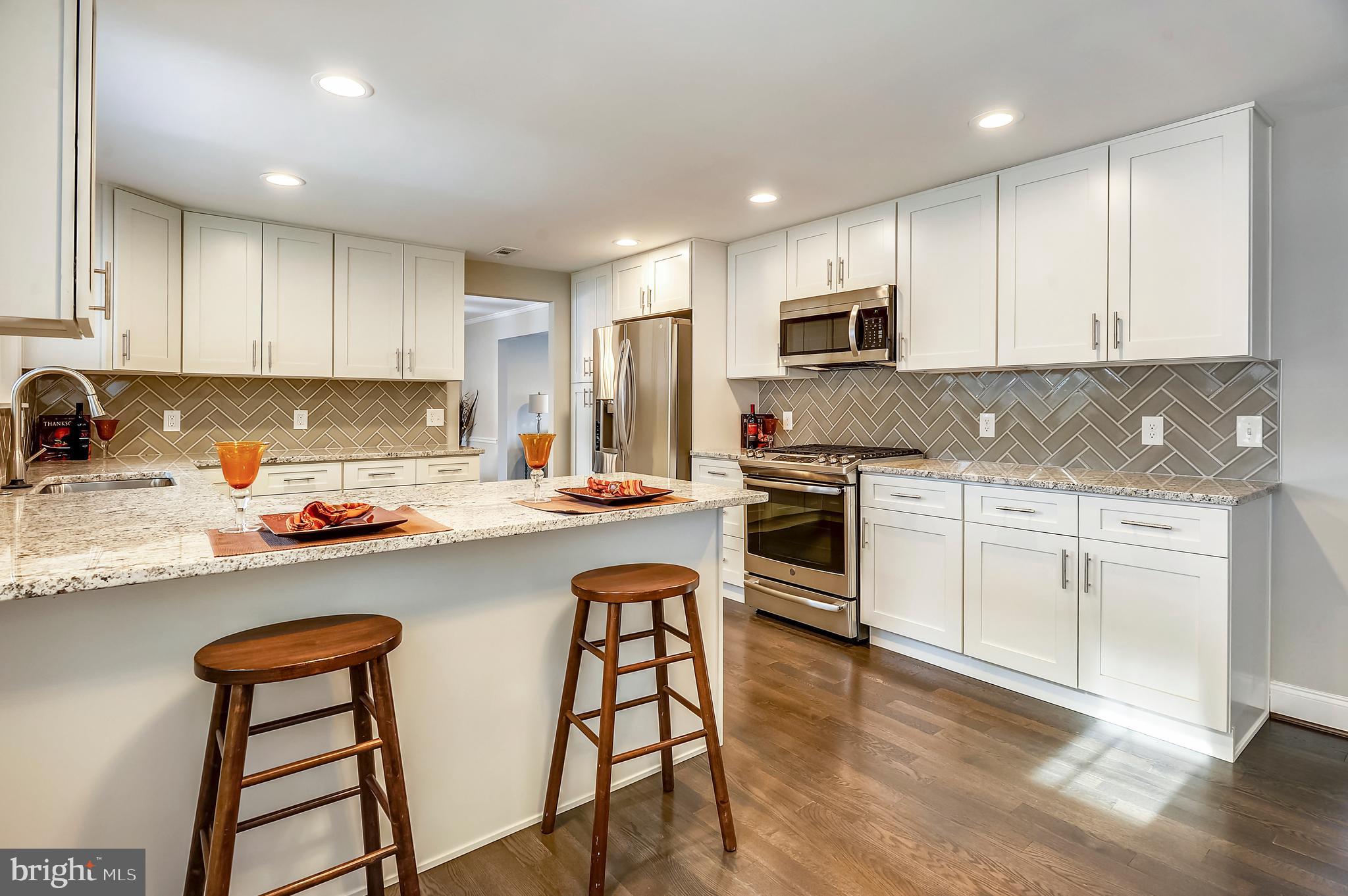 TANTALLON ON THE POTOMAC - Residential