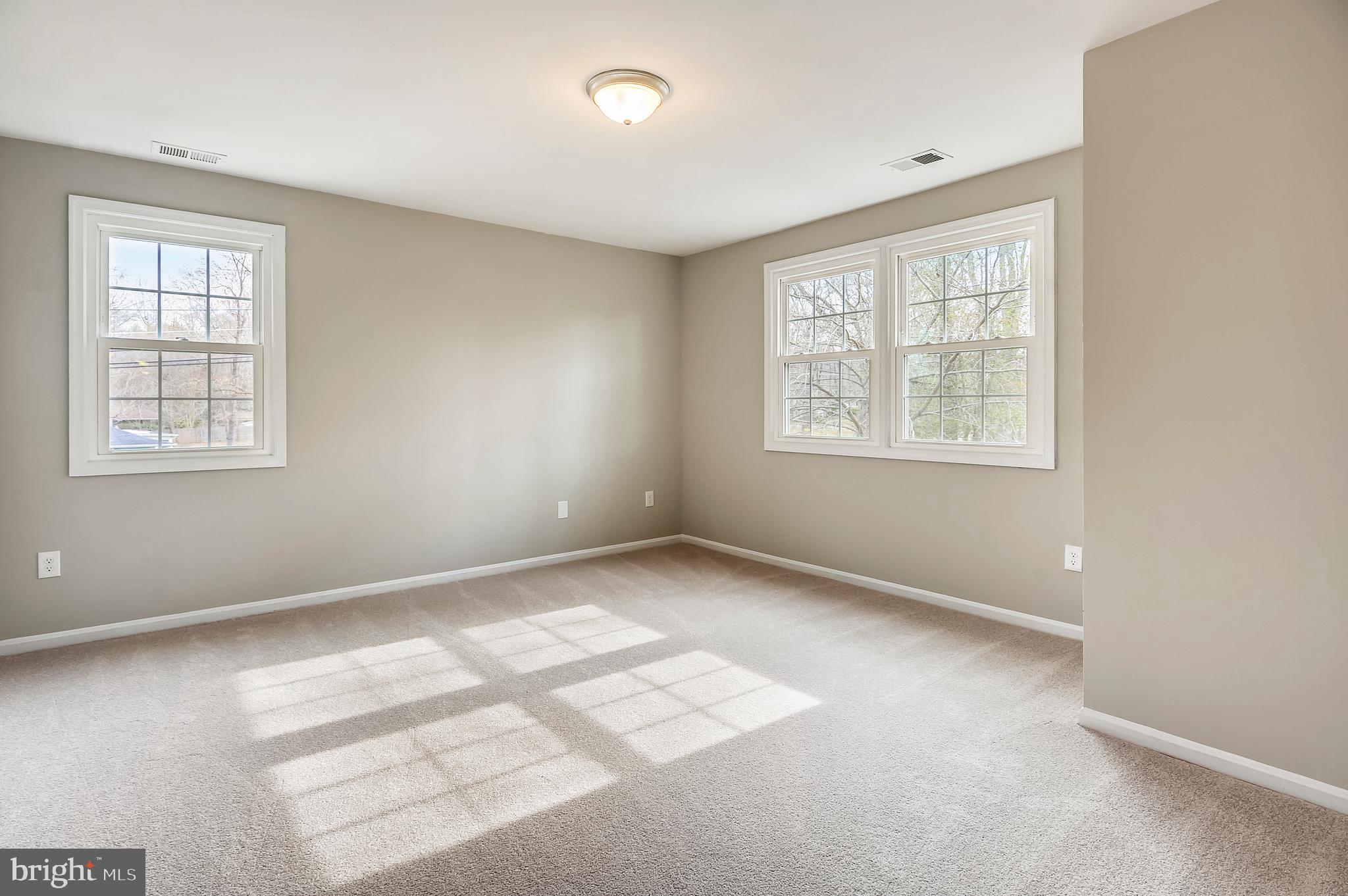 TANTALLON ON THE POTOMAC - Residential