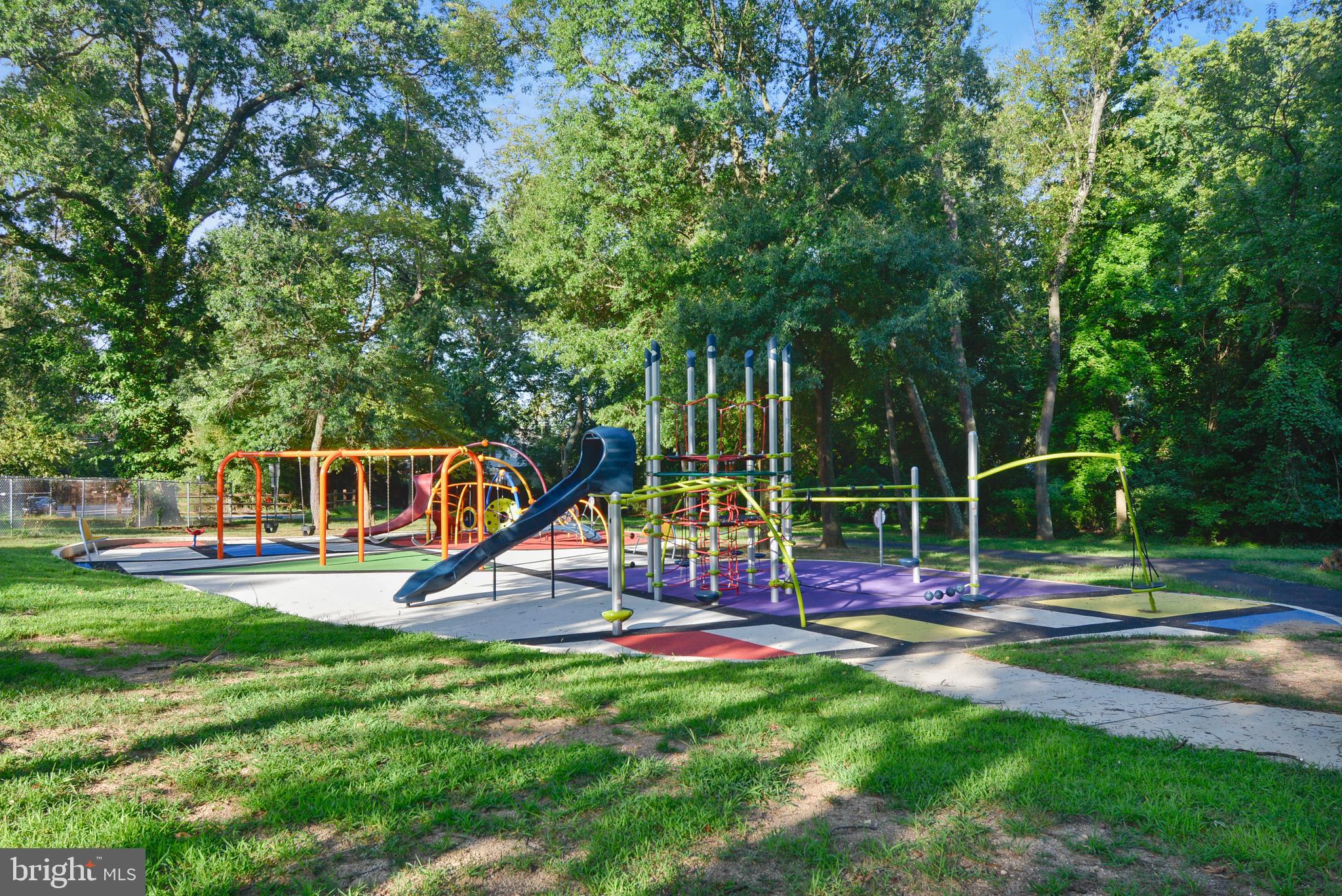 TANTALLON ON THE POTOMAC - Residential