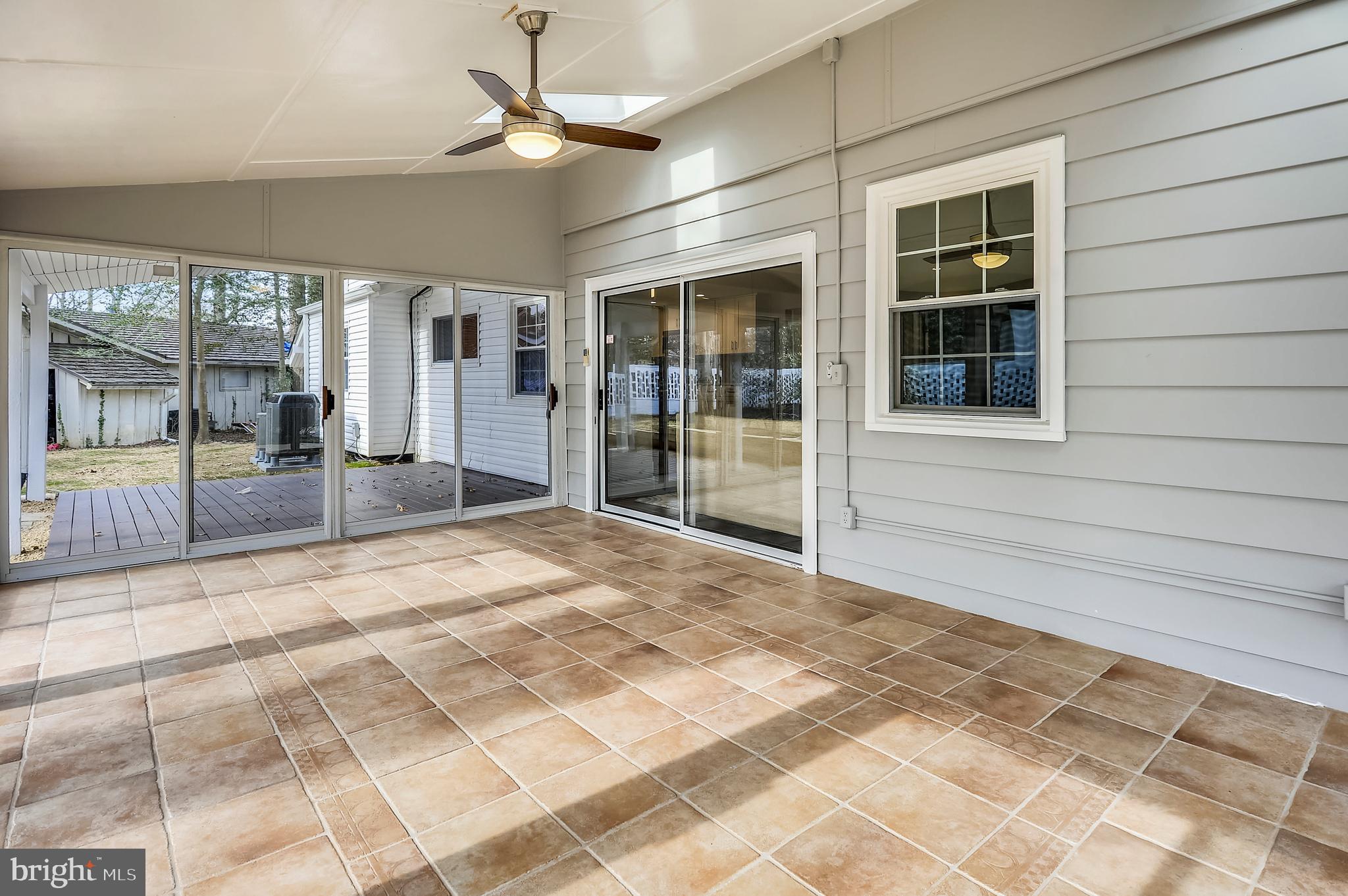 TANTALLON ON THE POTOMAC - Residential