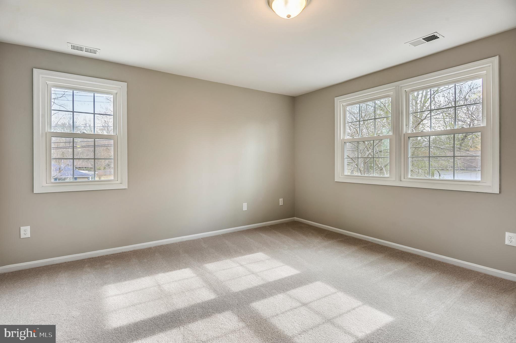 TANTALLON ON THE POTOMAC - Residential