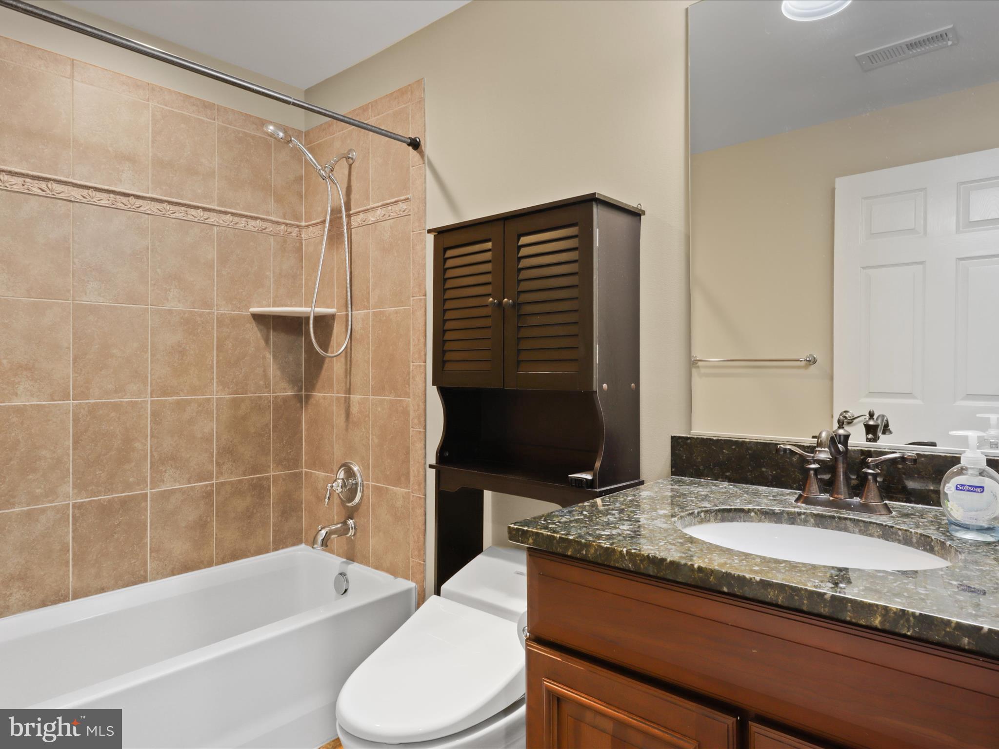 GREENBRIAR PRESERVE - Residential Lease