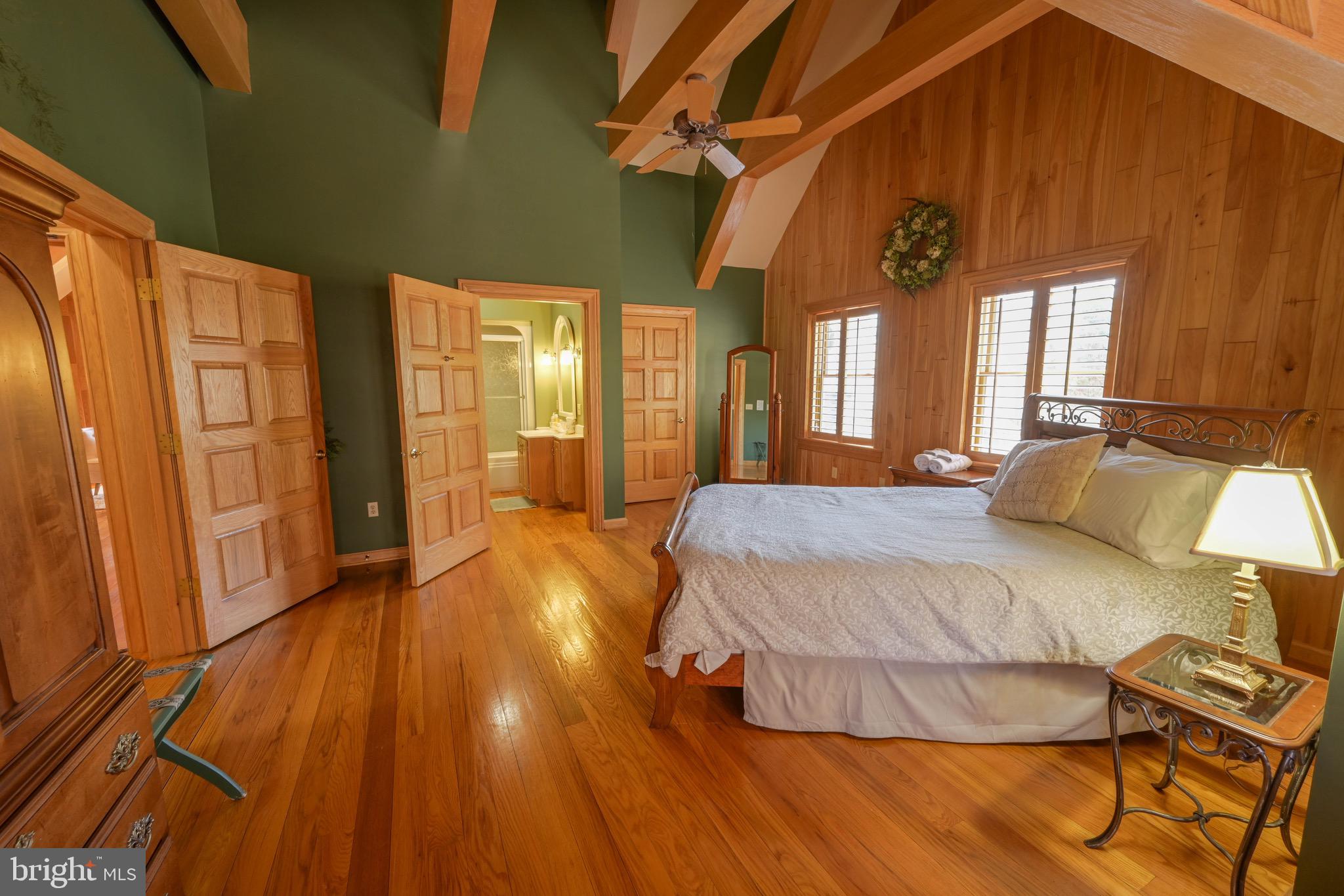 SANDY SHORES - Residential