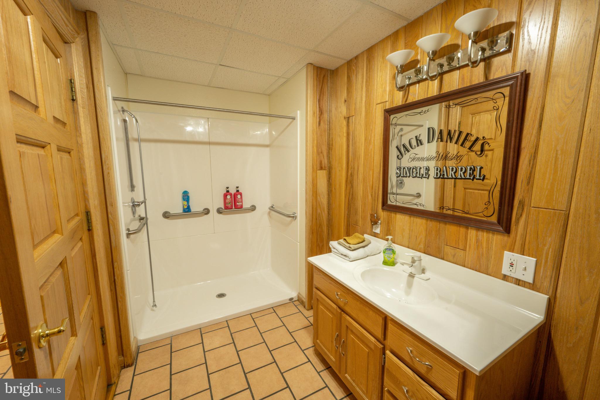 SANDY SHORES - Residential