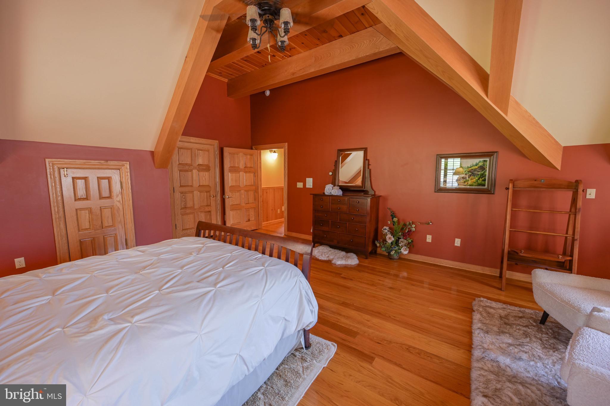 SANDY SHORES - Residential