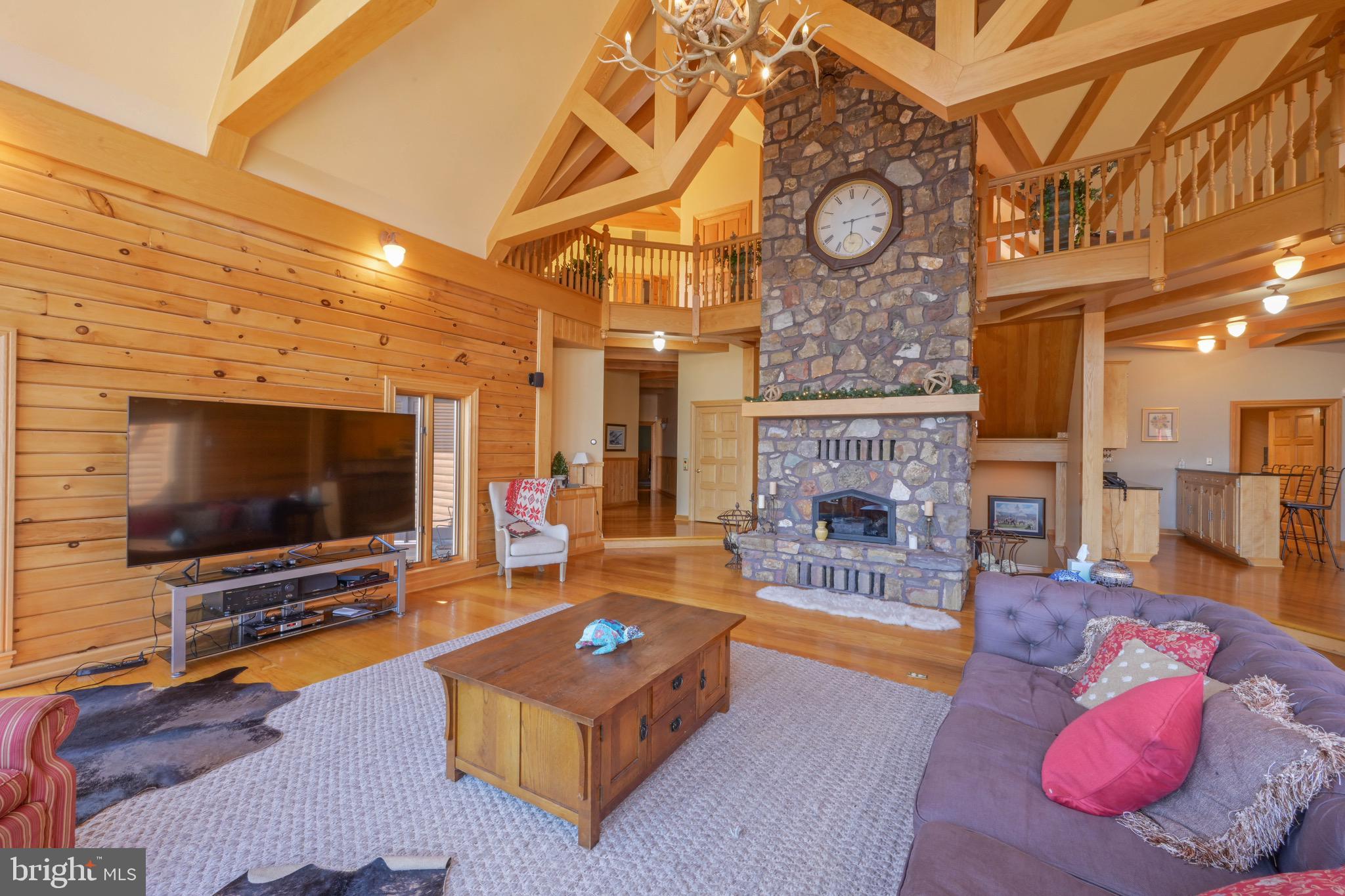 SANDY SHORES - Residential