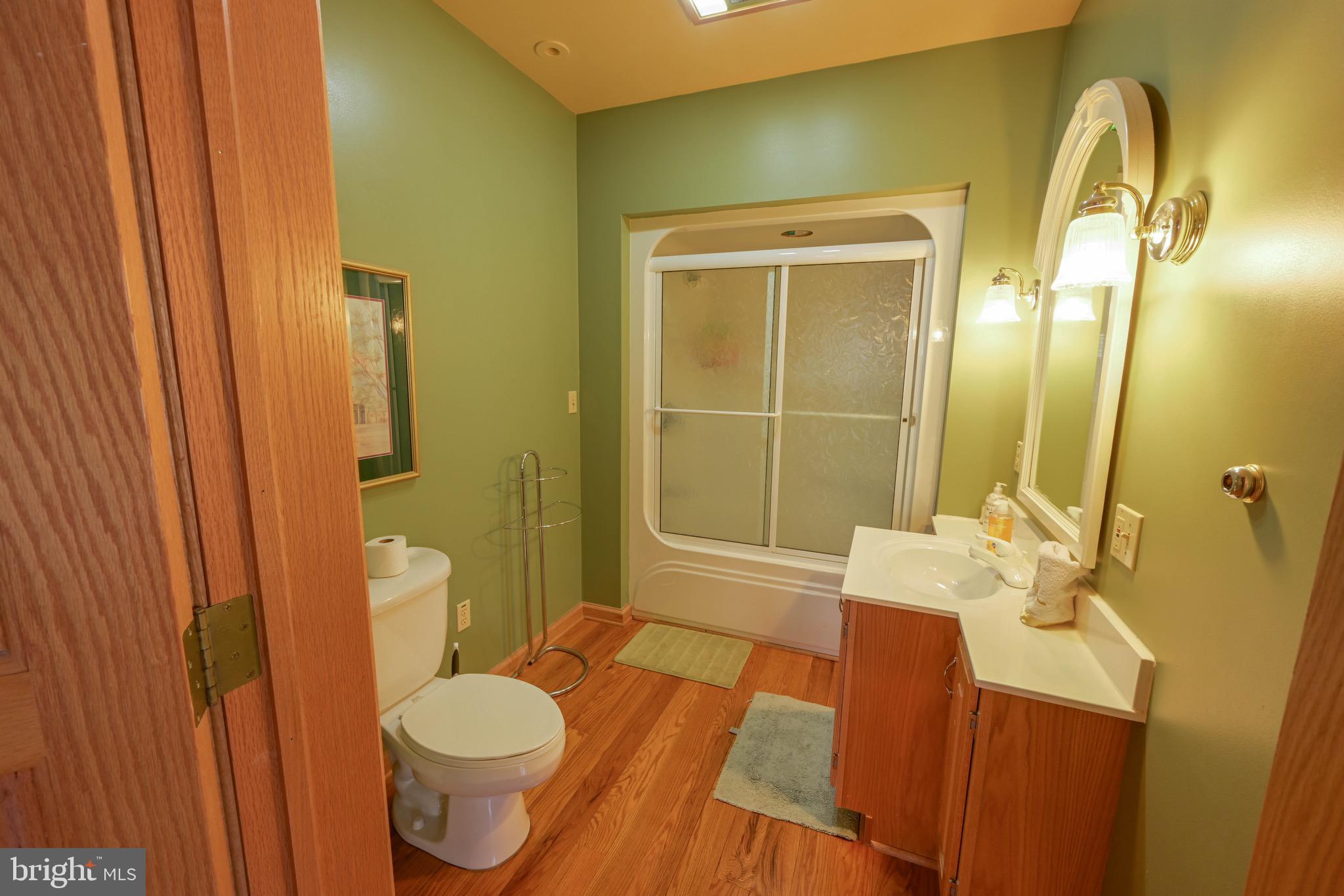 SANDY SHORES - Residential