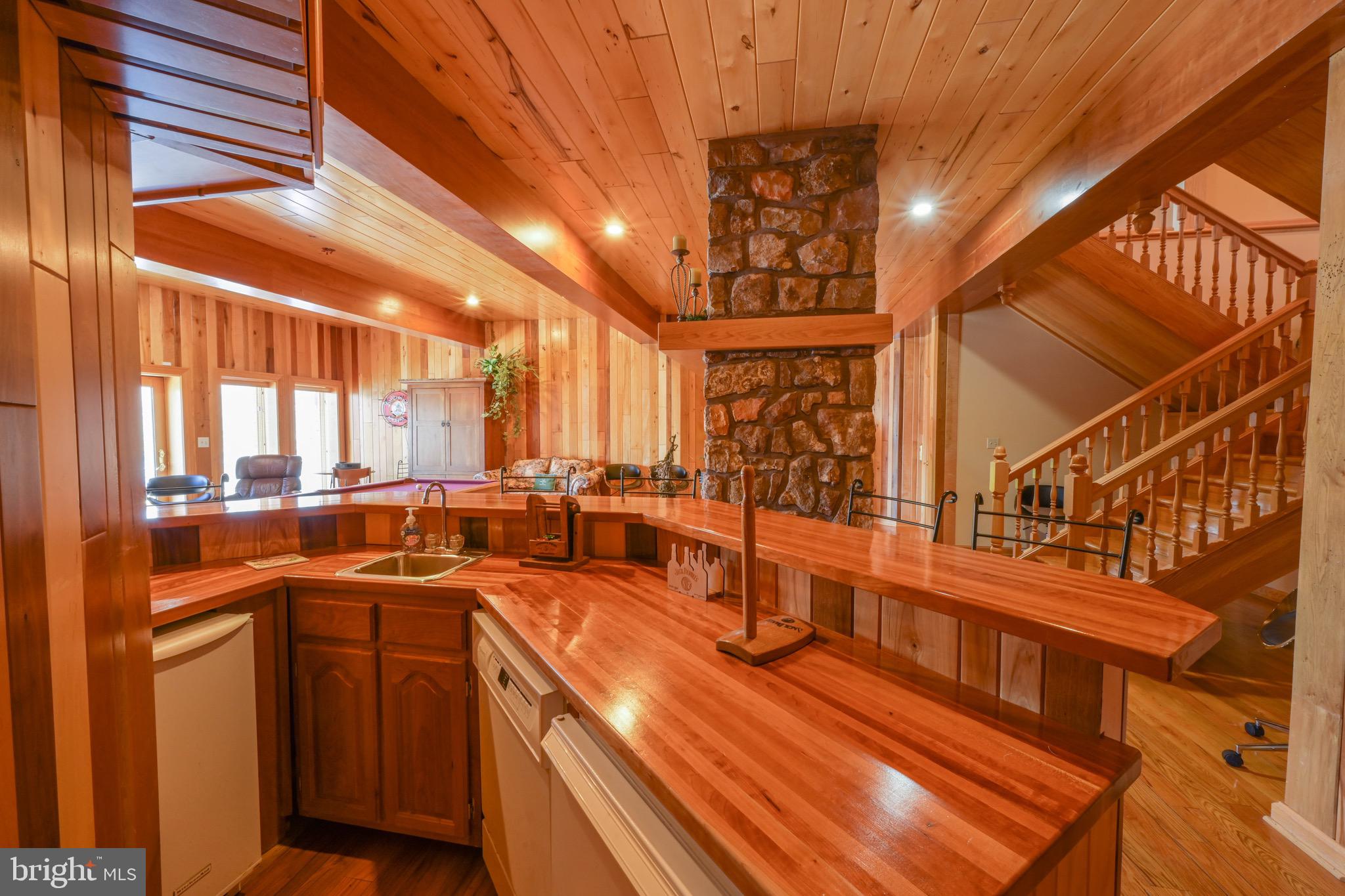 SANDY SHORES - Residential