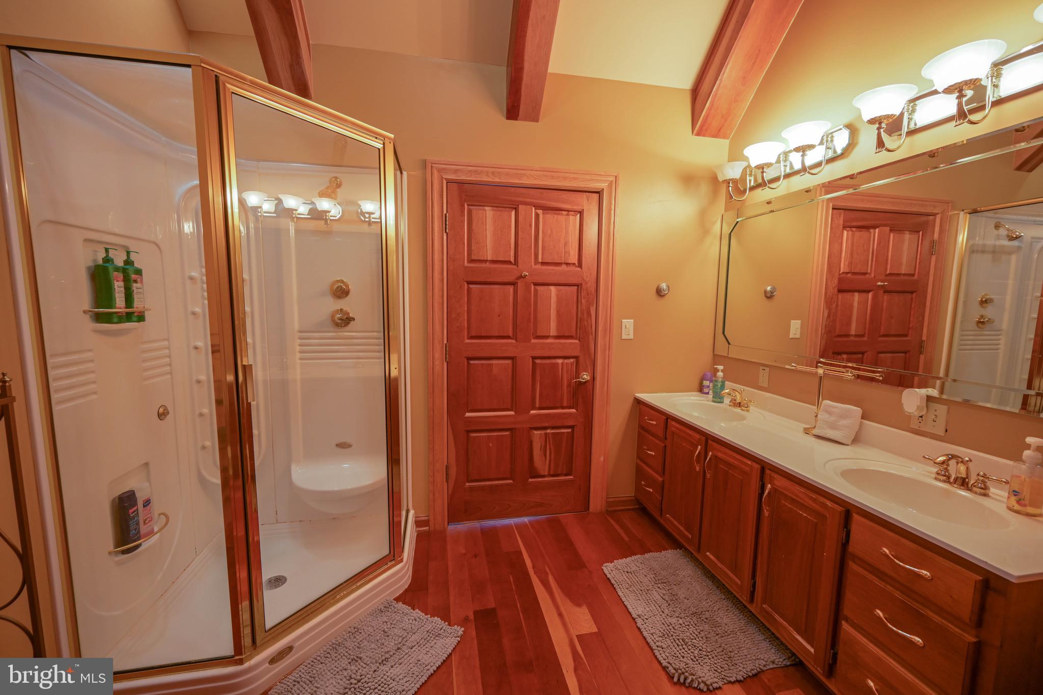 SANDY SHORES - Residential